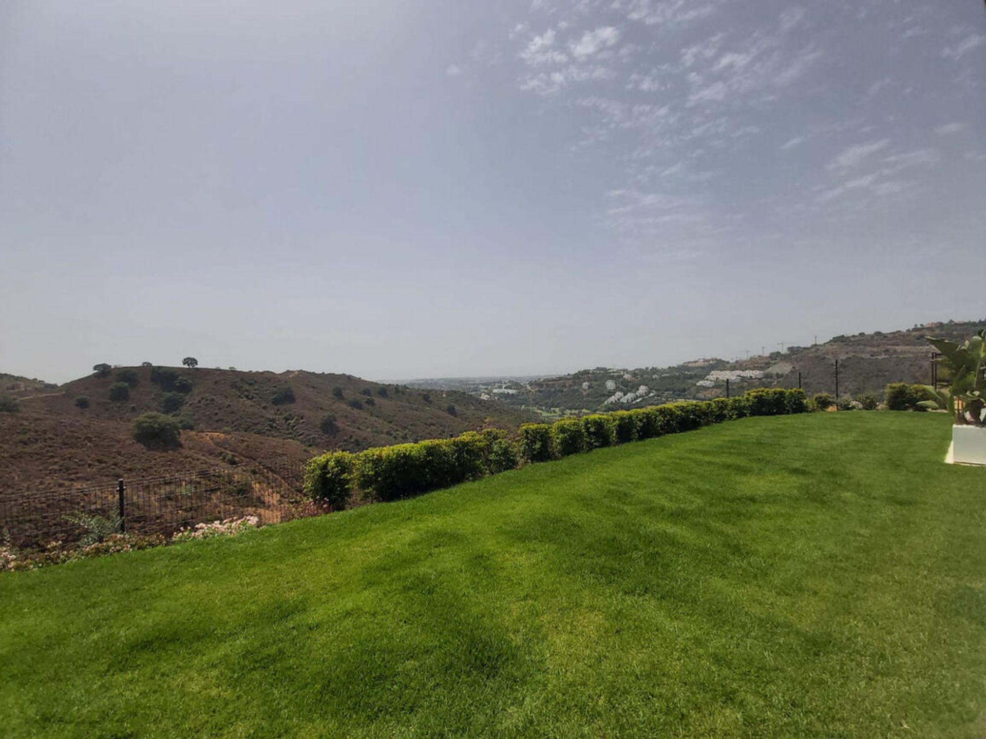 Condominio nel San Pedro de Alcantara, Andalusia 11219650