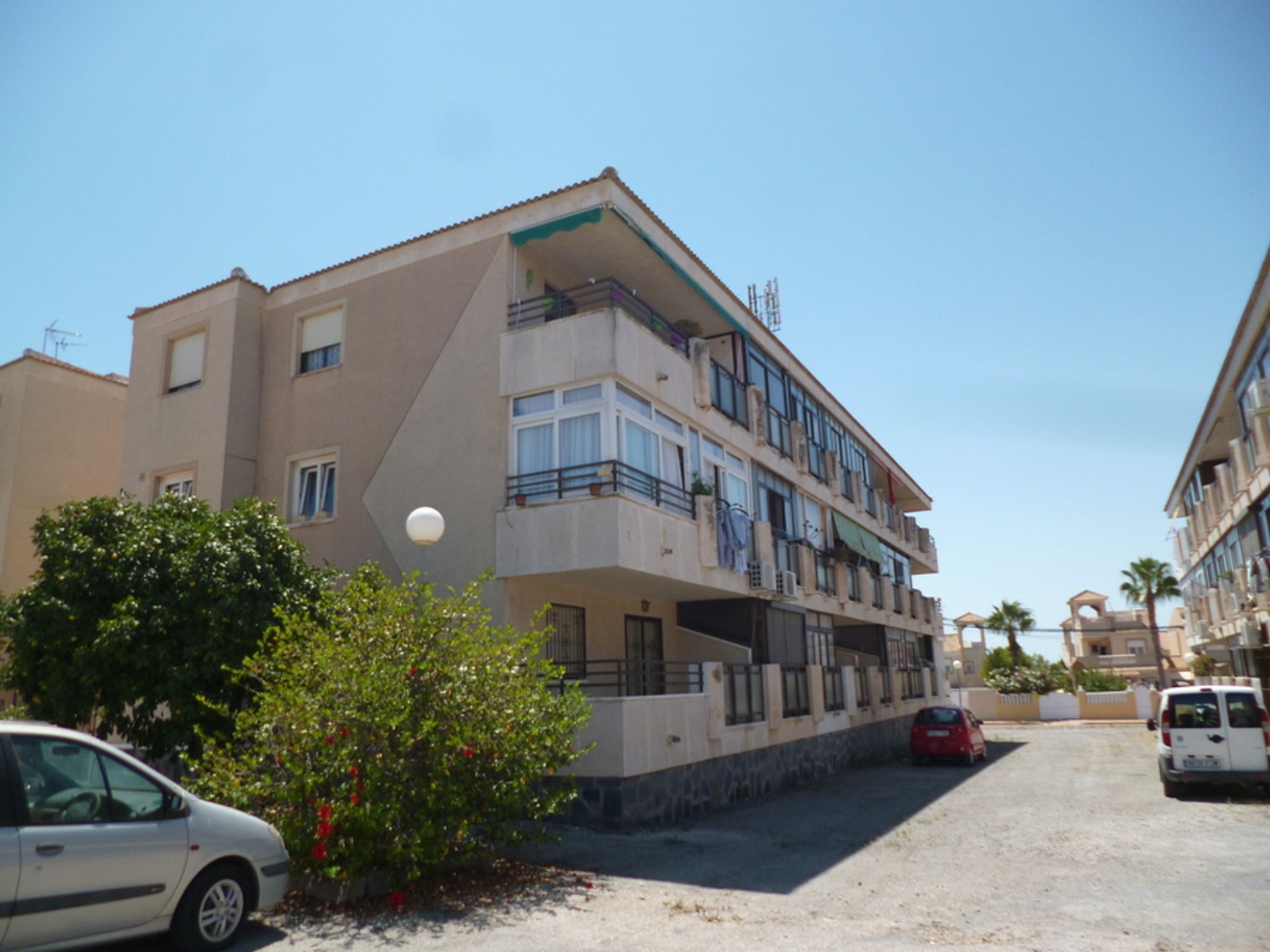 Condominium in El Tocino, Valencia 11223759