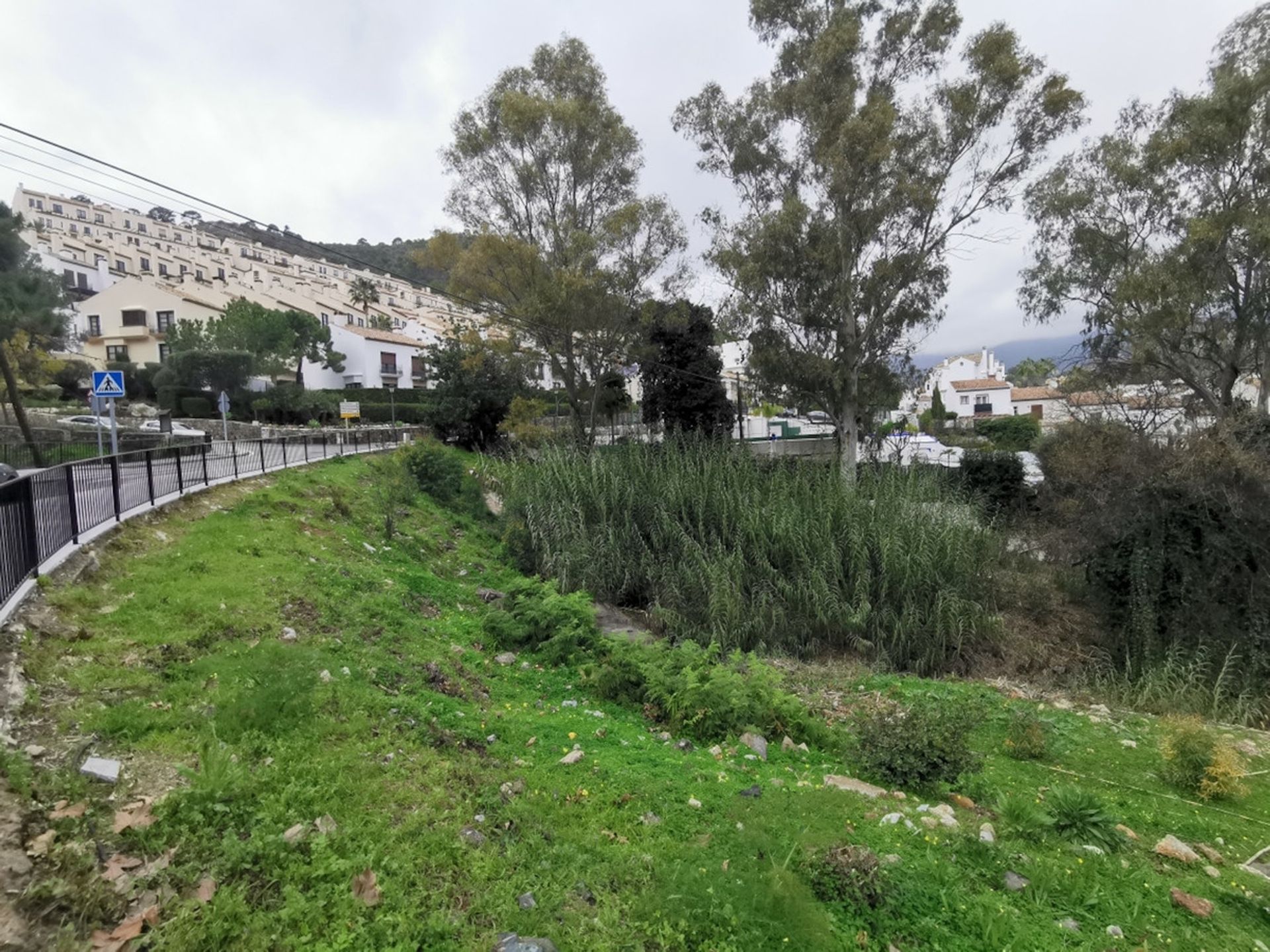 Land i Benahavis, Andalusia 11223957