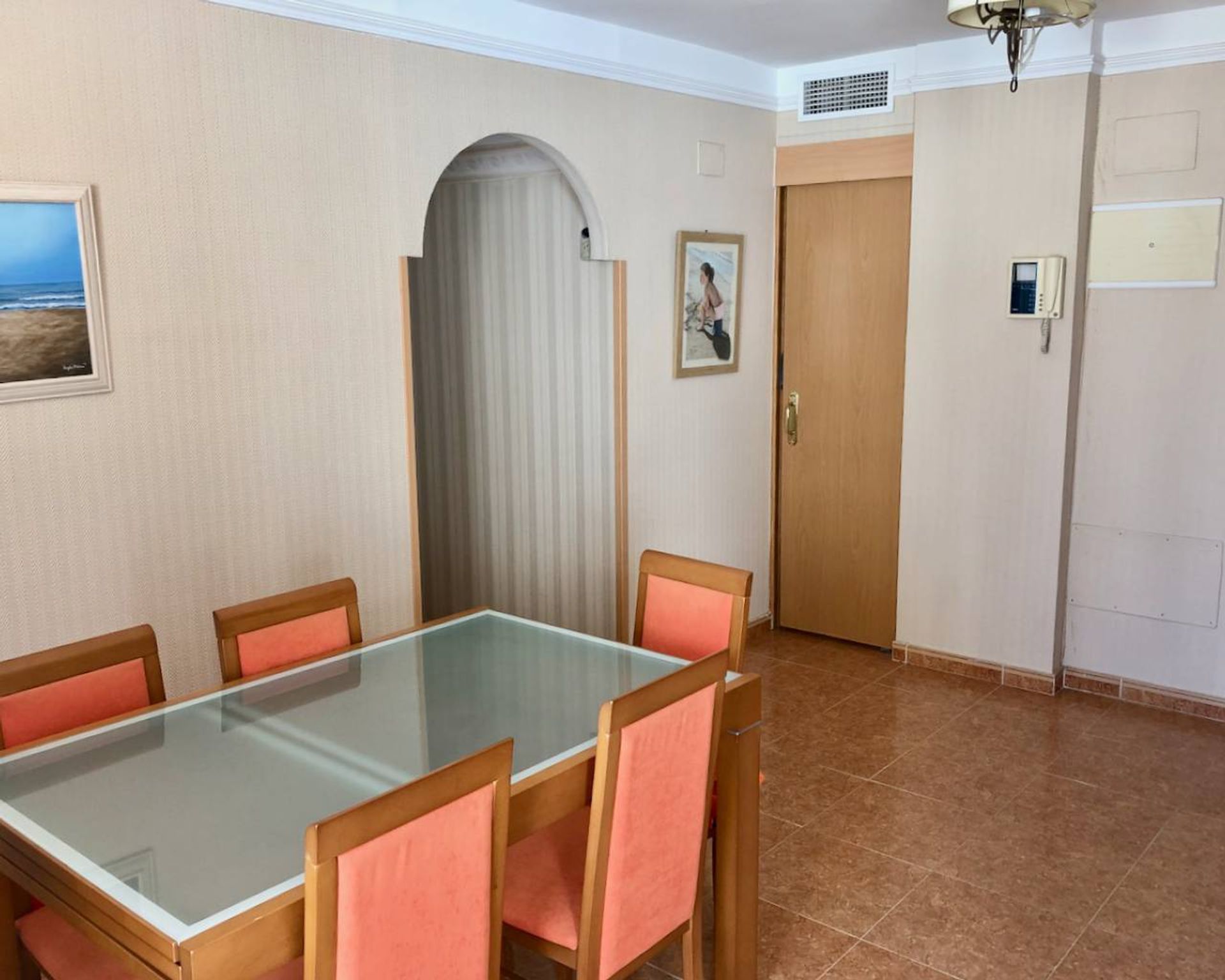 Osakehuoneisto sisään Guardamar del Segura, Valencia 11224491