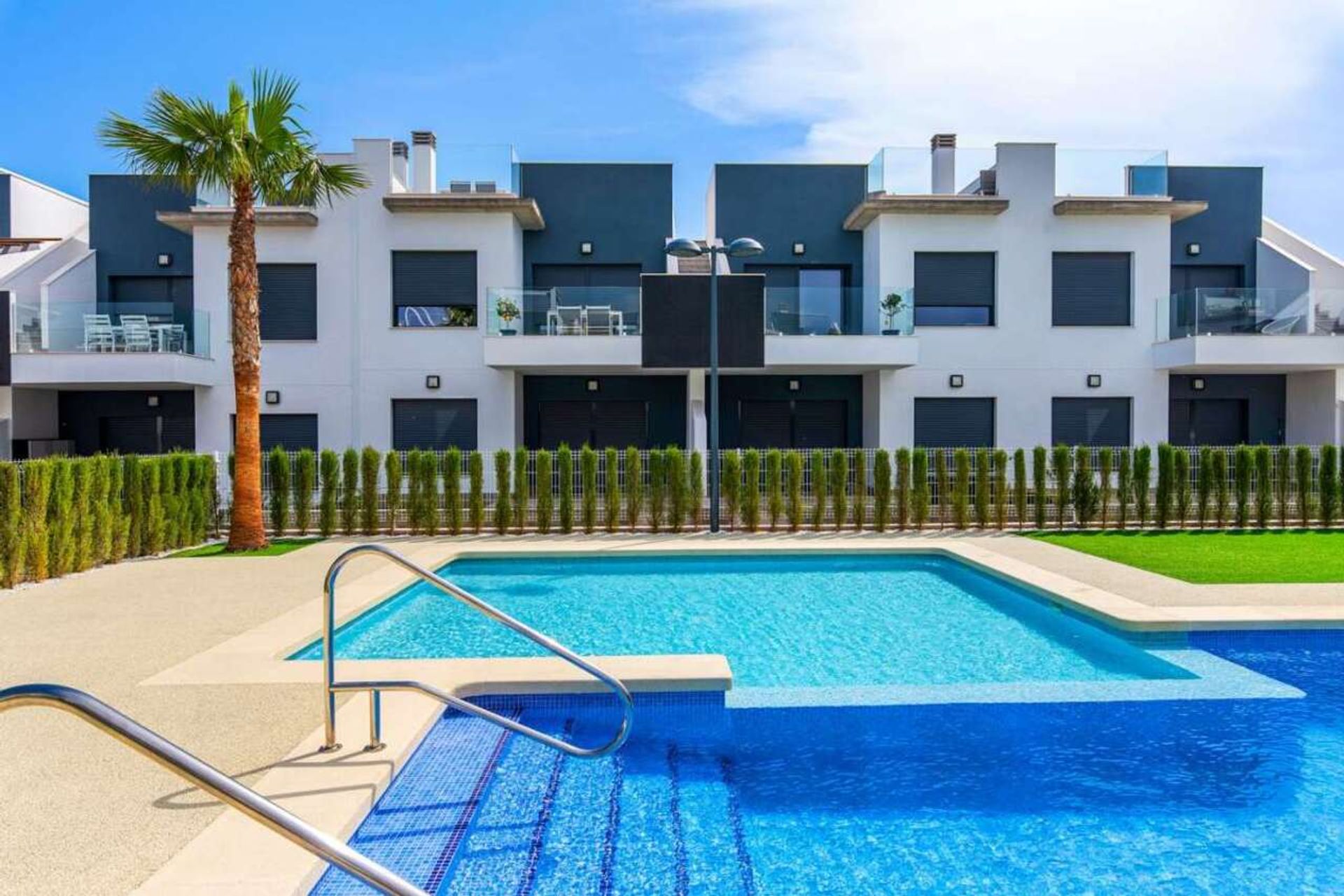 Condominium in Pilar de la Horadada, Comunidad Valenciana 11225609