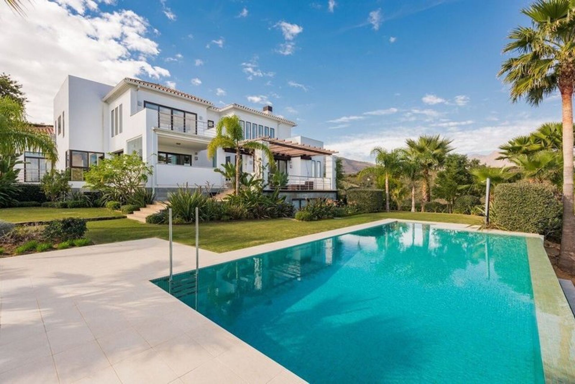 House in Fuengirola, Andalusia 11226636