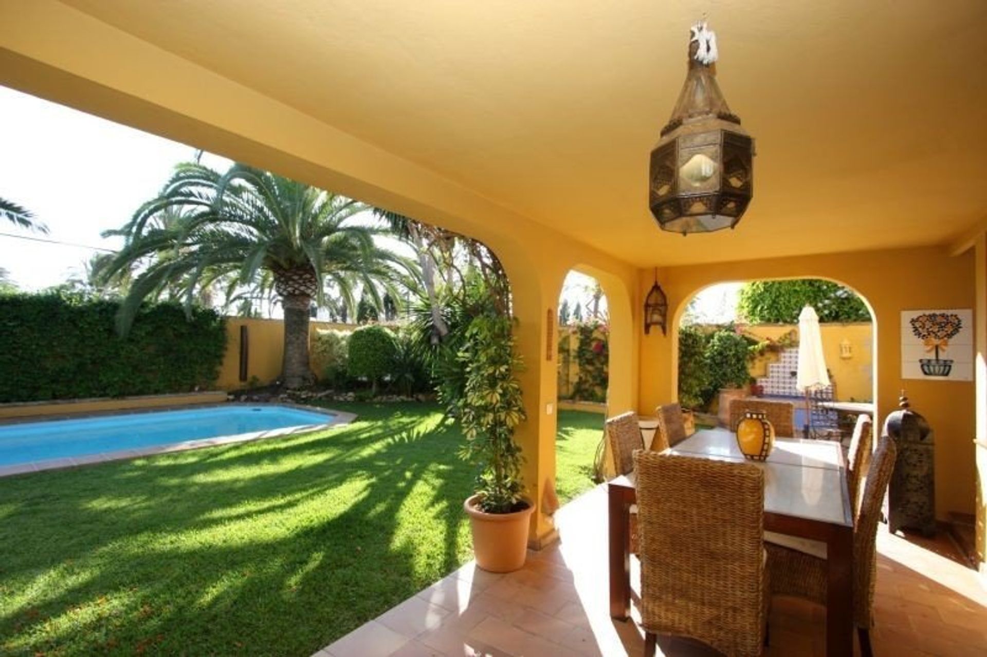 rumah dalam Marbella, Andalucía 11226807