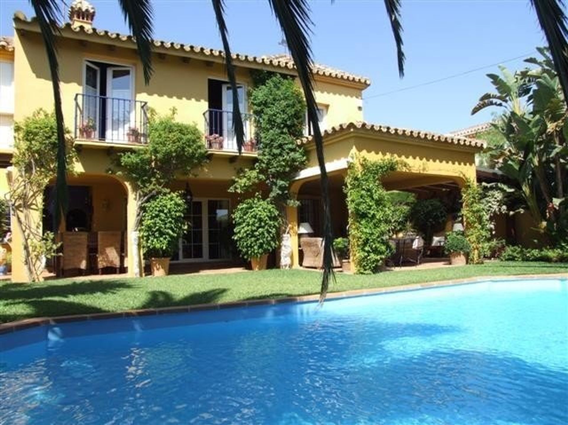 rumah dalam Marbella, Andalucía 11226807