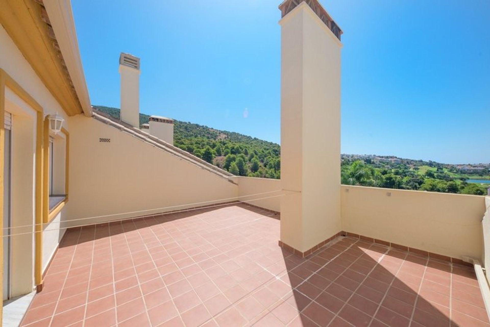 House in Alhaurín de la Torre, Andalucía 11226930