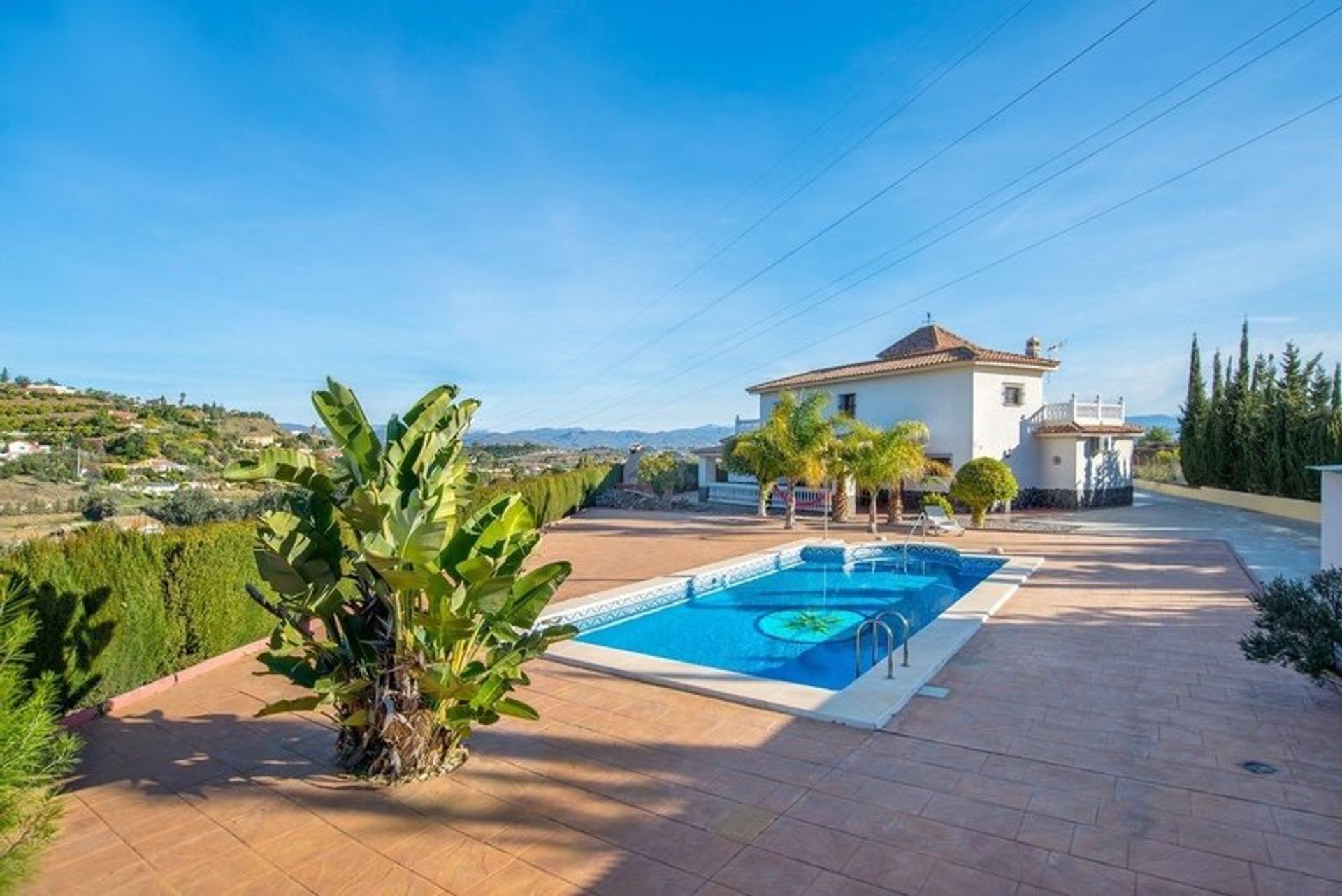 Casa nel Alhaurin de la Torre, Andalusia 11226930