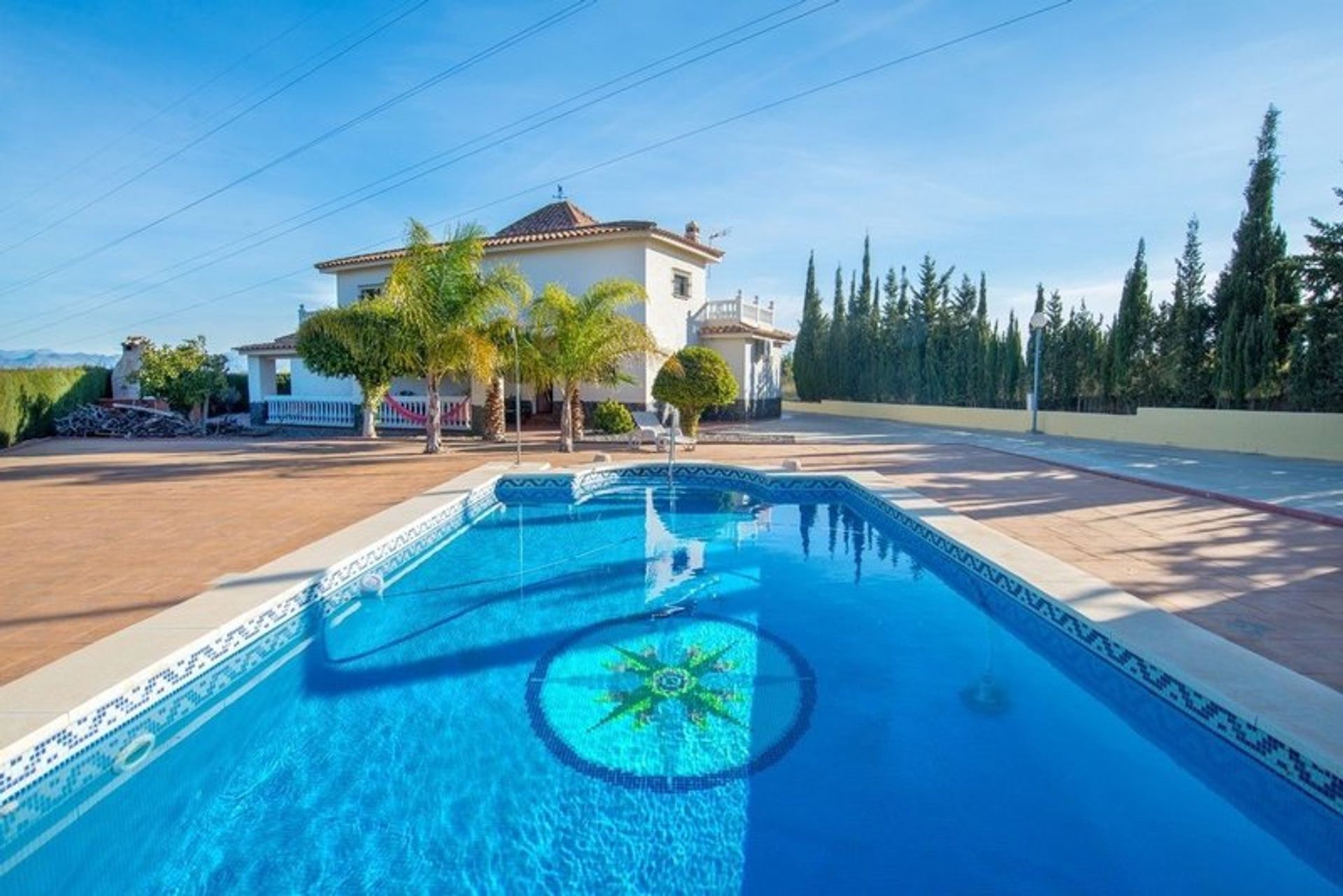 Casa nel Alhaurin de la Torre, Andalusia 11226930