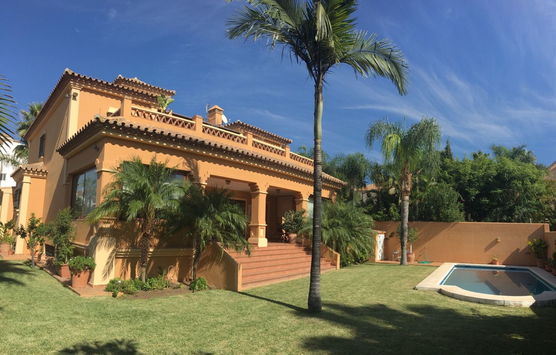 Rumah di San Pedro de Alcantara, Andalusia 11227314