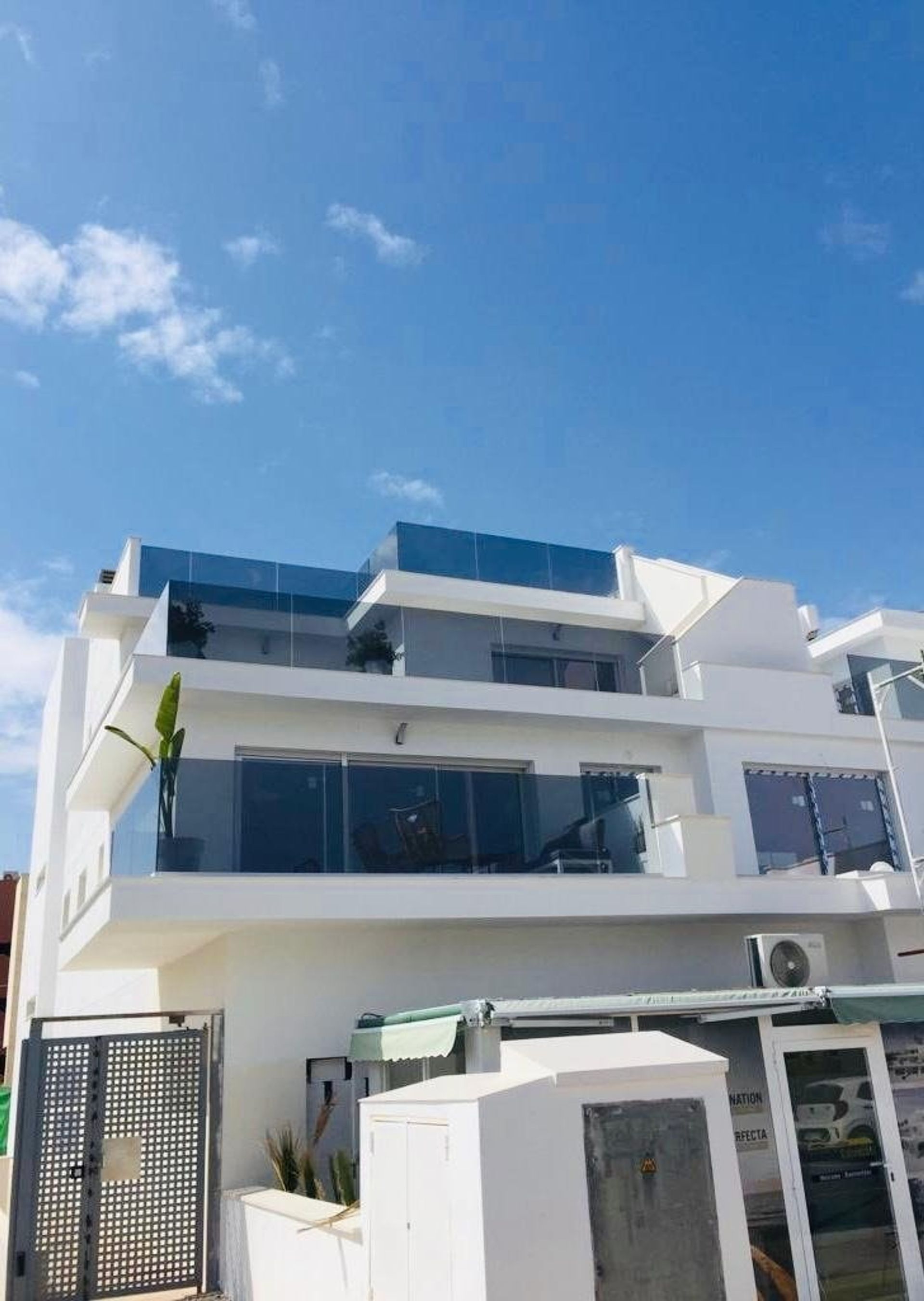 Condominium in Santa Pola, Comunidad Valenciana 11227382