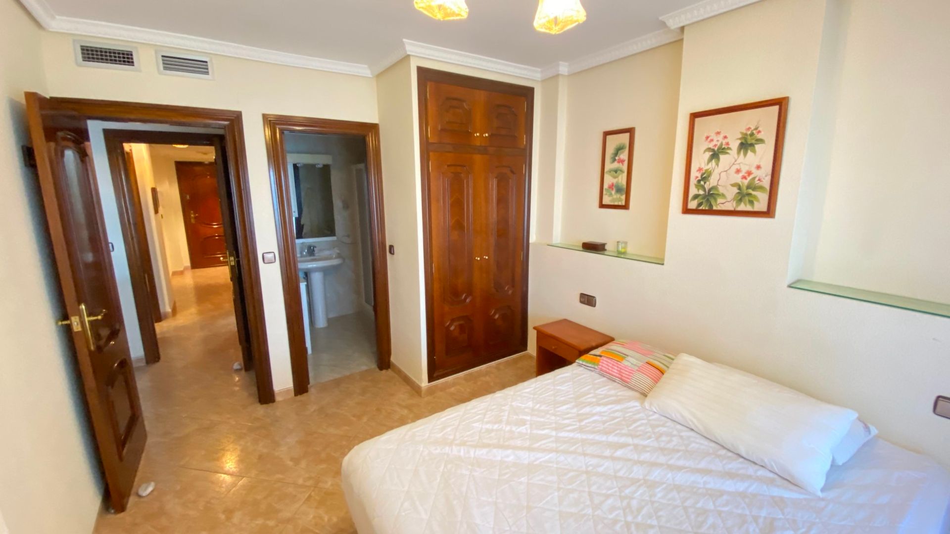 Condominium in Calpe, Comunidad Valenciana 11227411