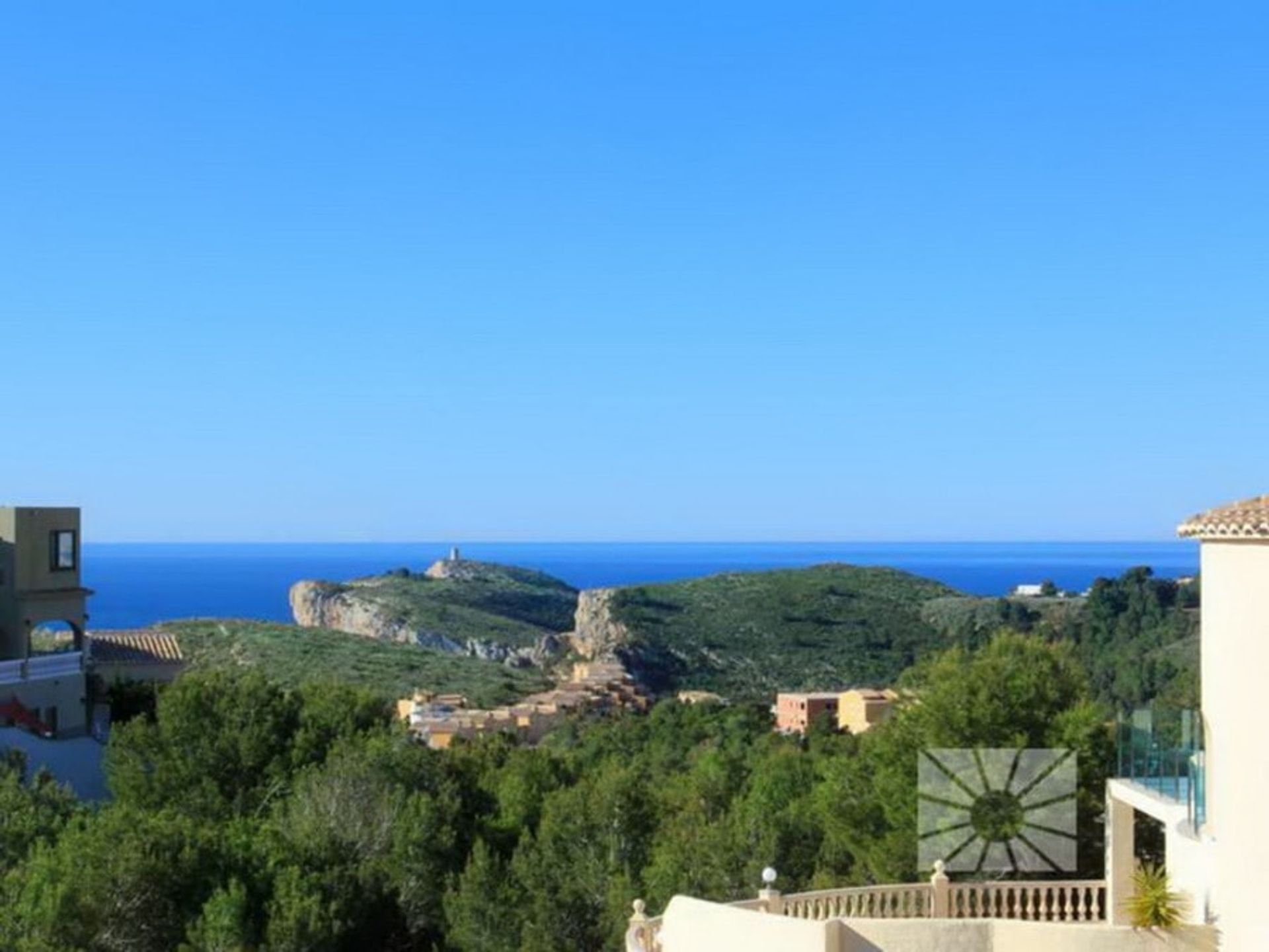 rumah dalam El Poble Nou de Benitatxell, Comunidad Valenciana 11229502