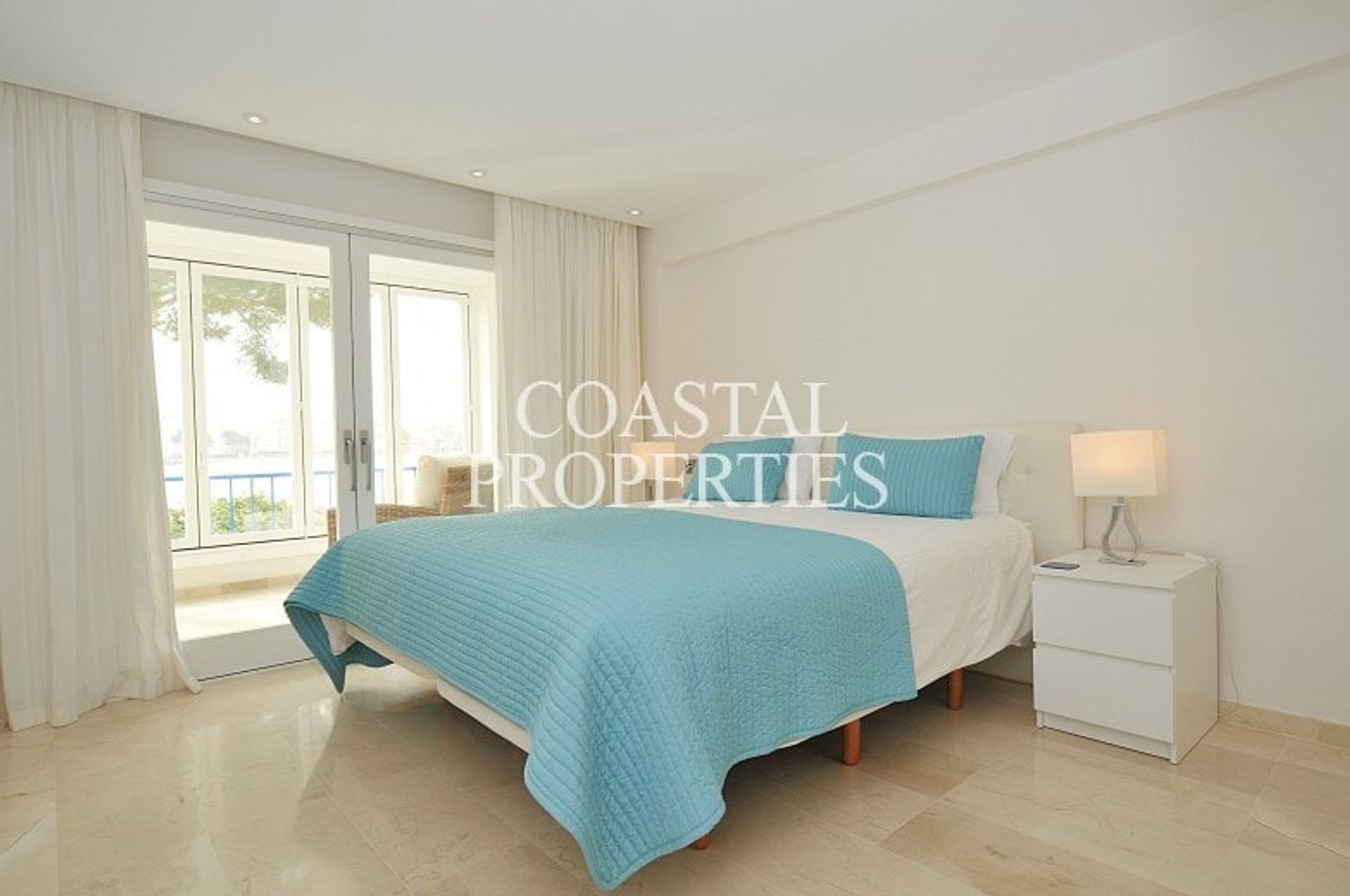 Condominio en Calvià, Islas Baleares 11231569