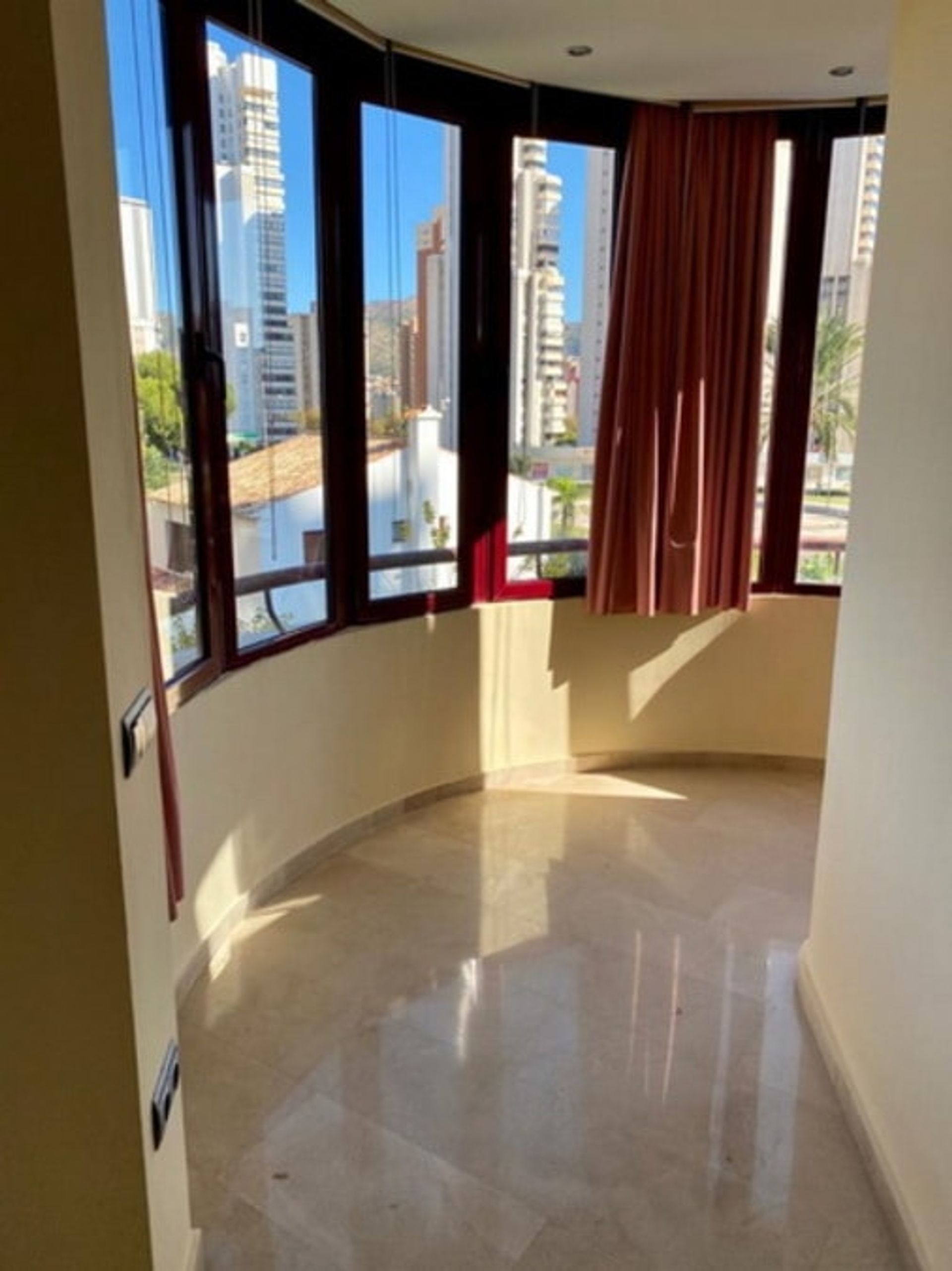 Condominium in Benidorm, Comunidad Valenciana 11233379