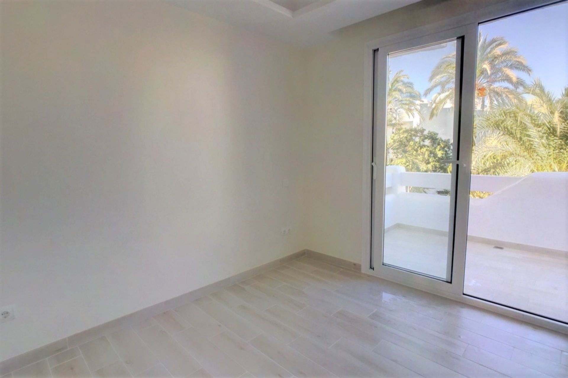 Condominium in Marbella, Andalucía 11233751