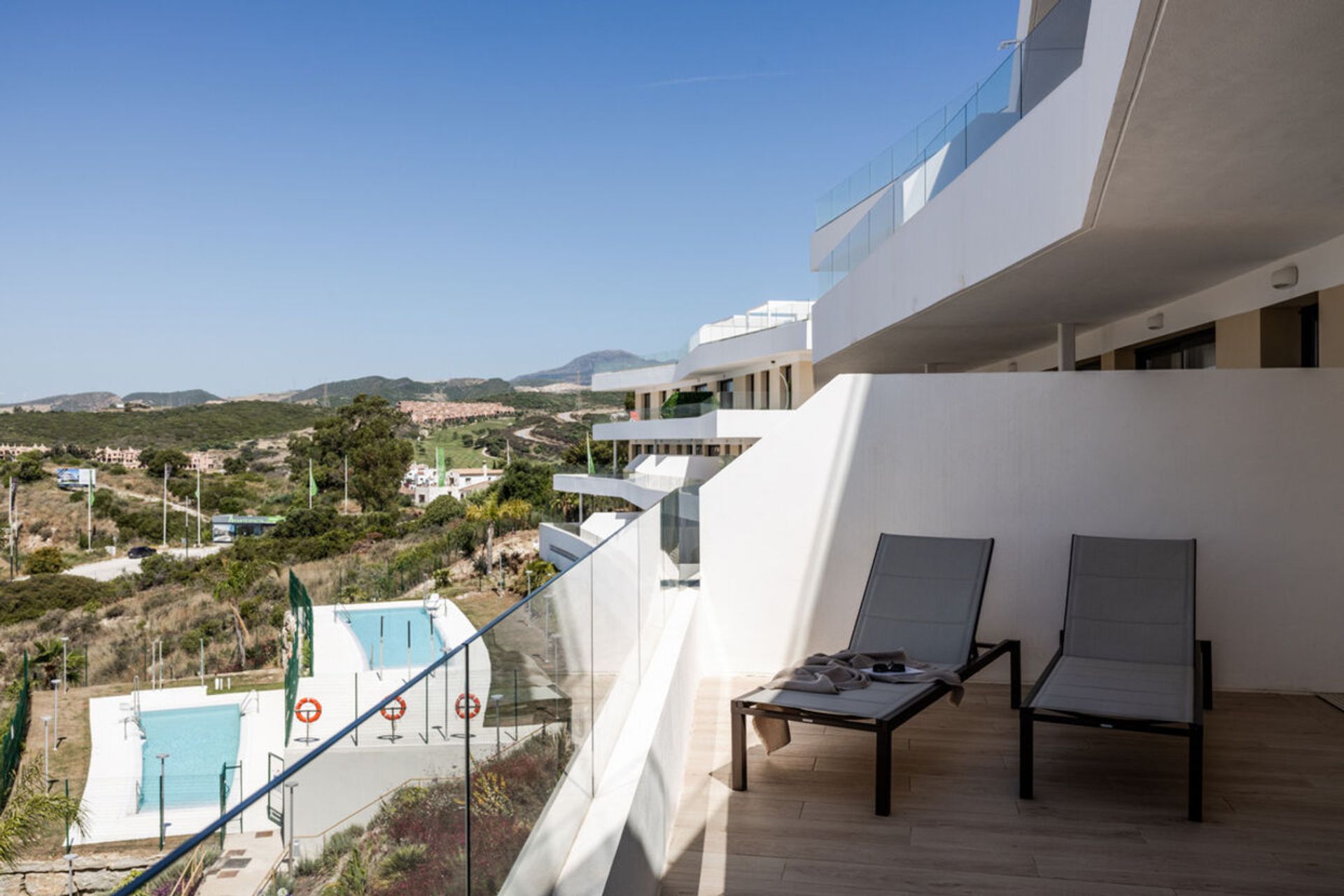 Condominium dans Estepona, Andalucía 11234488