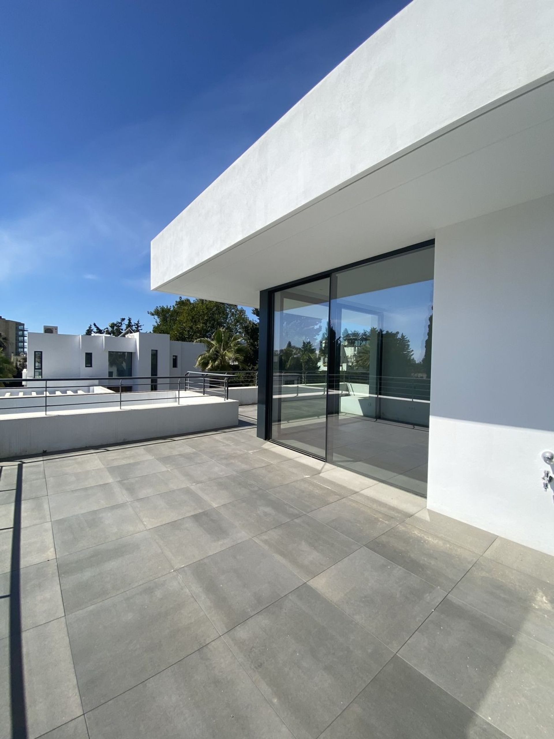 rumah dalam Estepona, Andalucía 11234616