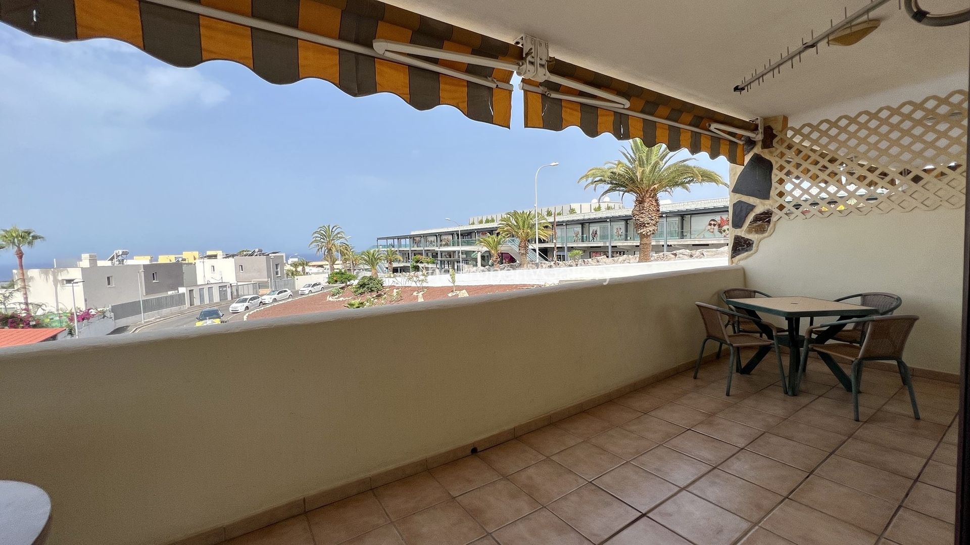 Condominium in Adeje, Canarias 11235055