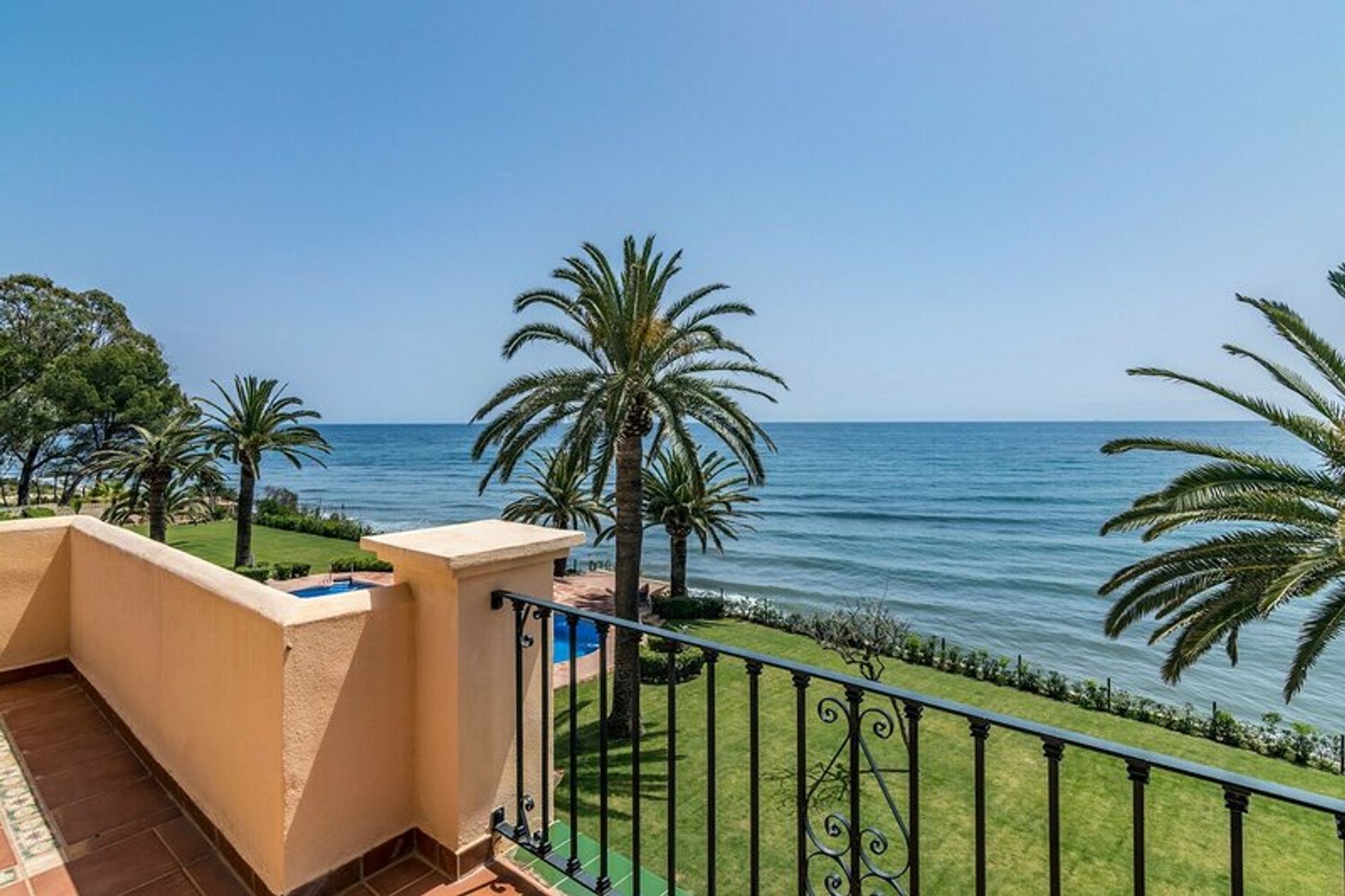 Huis in Estepona, Andalucía 11235527