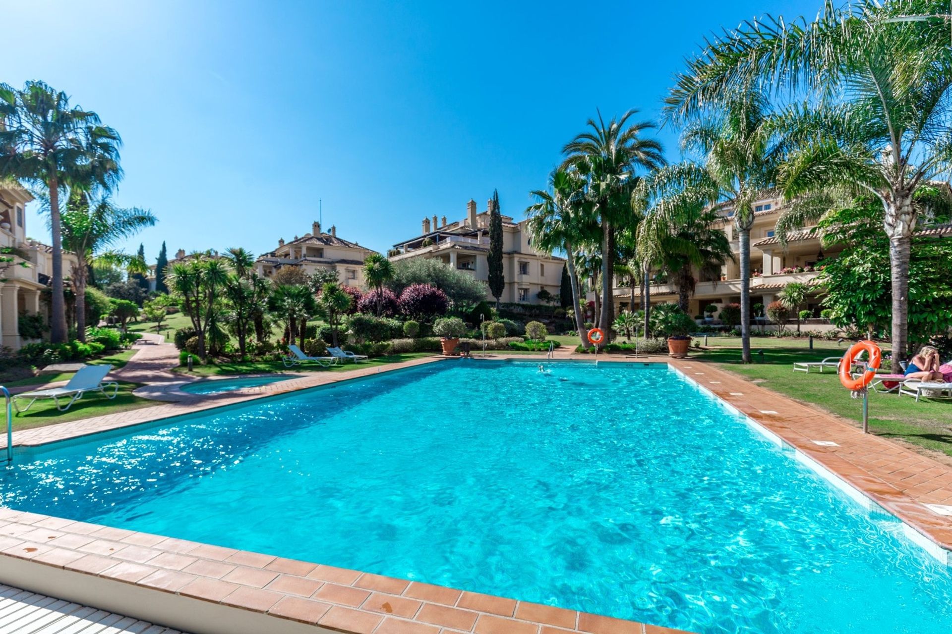 Квартира в Marbella, Andalucía 11235707