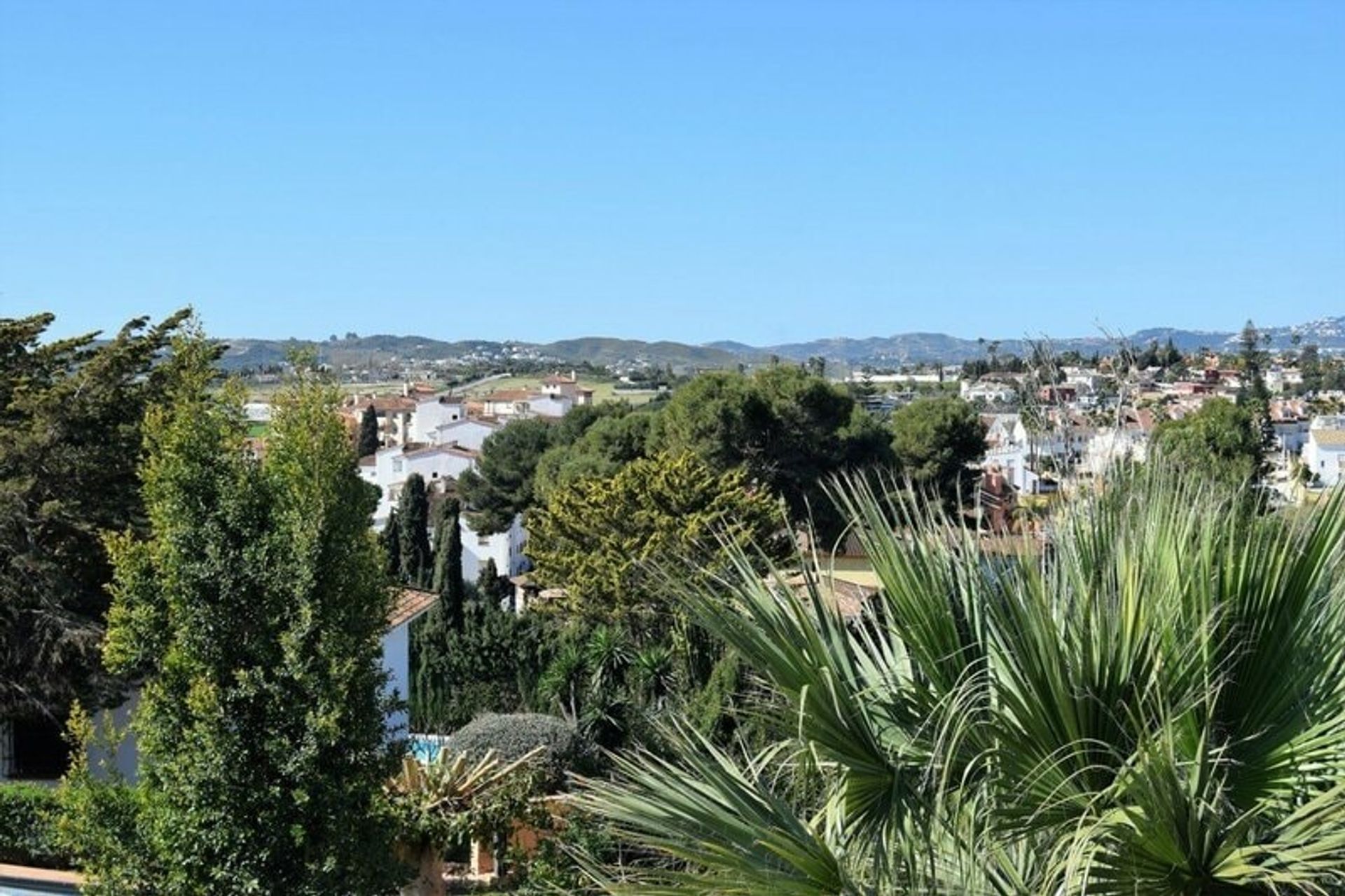 房子 在 Las Lagunas de Mijas, Andalucía 11237104