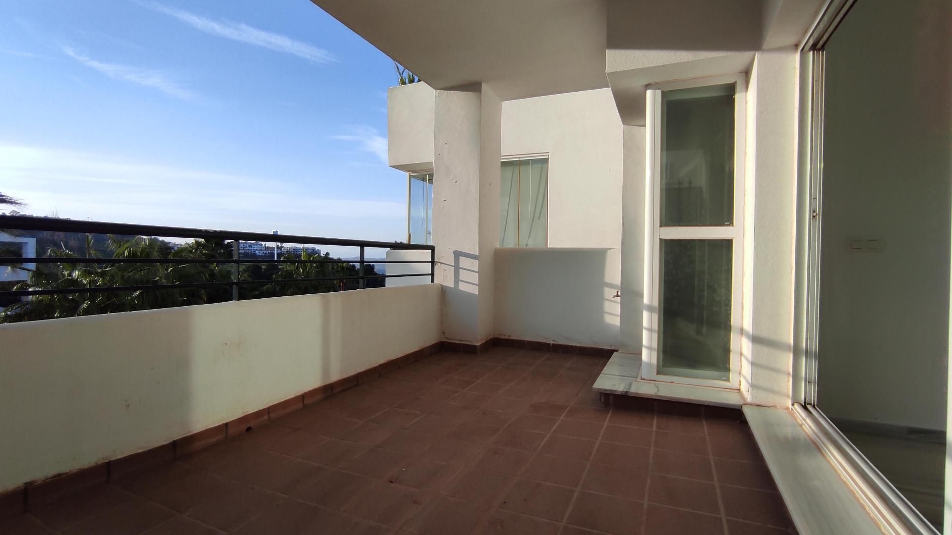 Condominium in Alhaurin el Grande, Andalusia 11237408