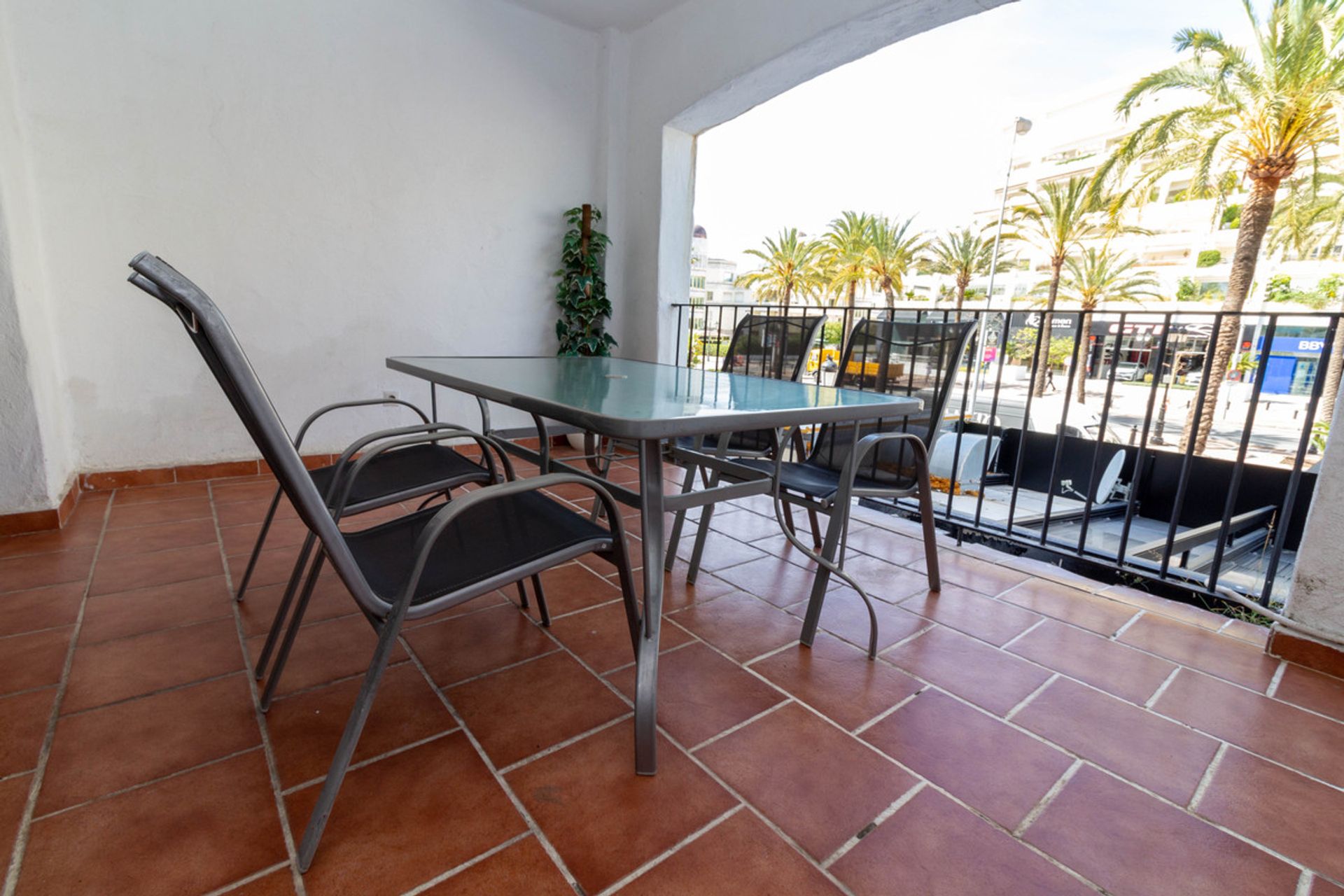 Condominium in Marbella, Andalucía 11239020