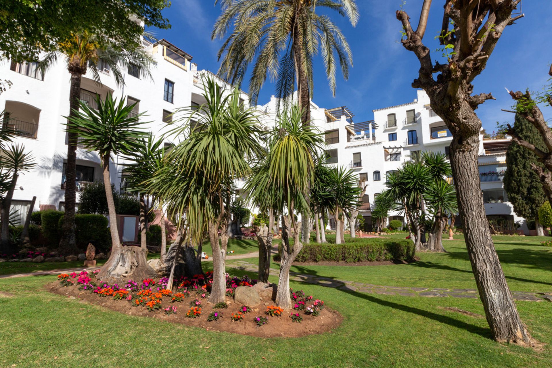 Condominium in Marbella, Andalucía 11239020