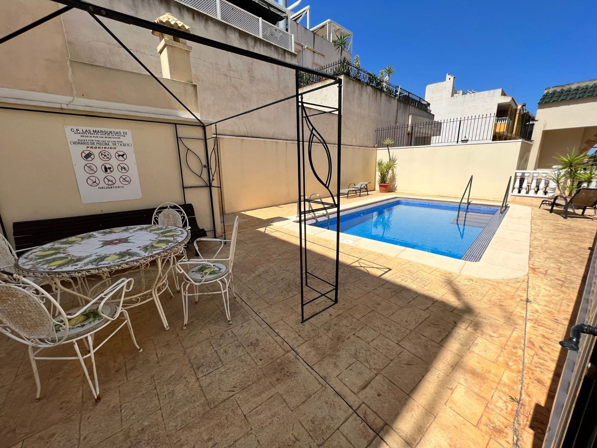 Condominium in Jacarilla, Comunidad Valenciana 11239364