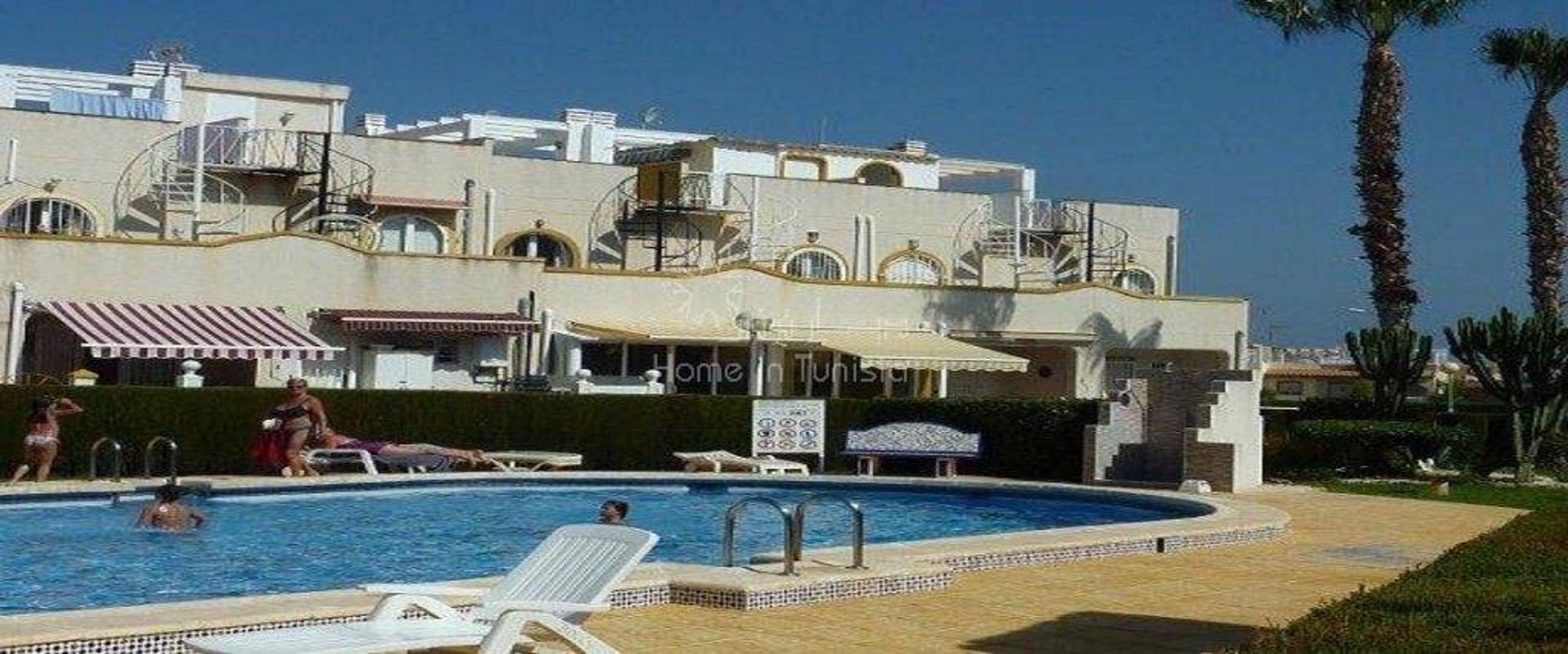 Condominium in Torrevieja, Valencia 11240599