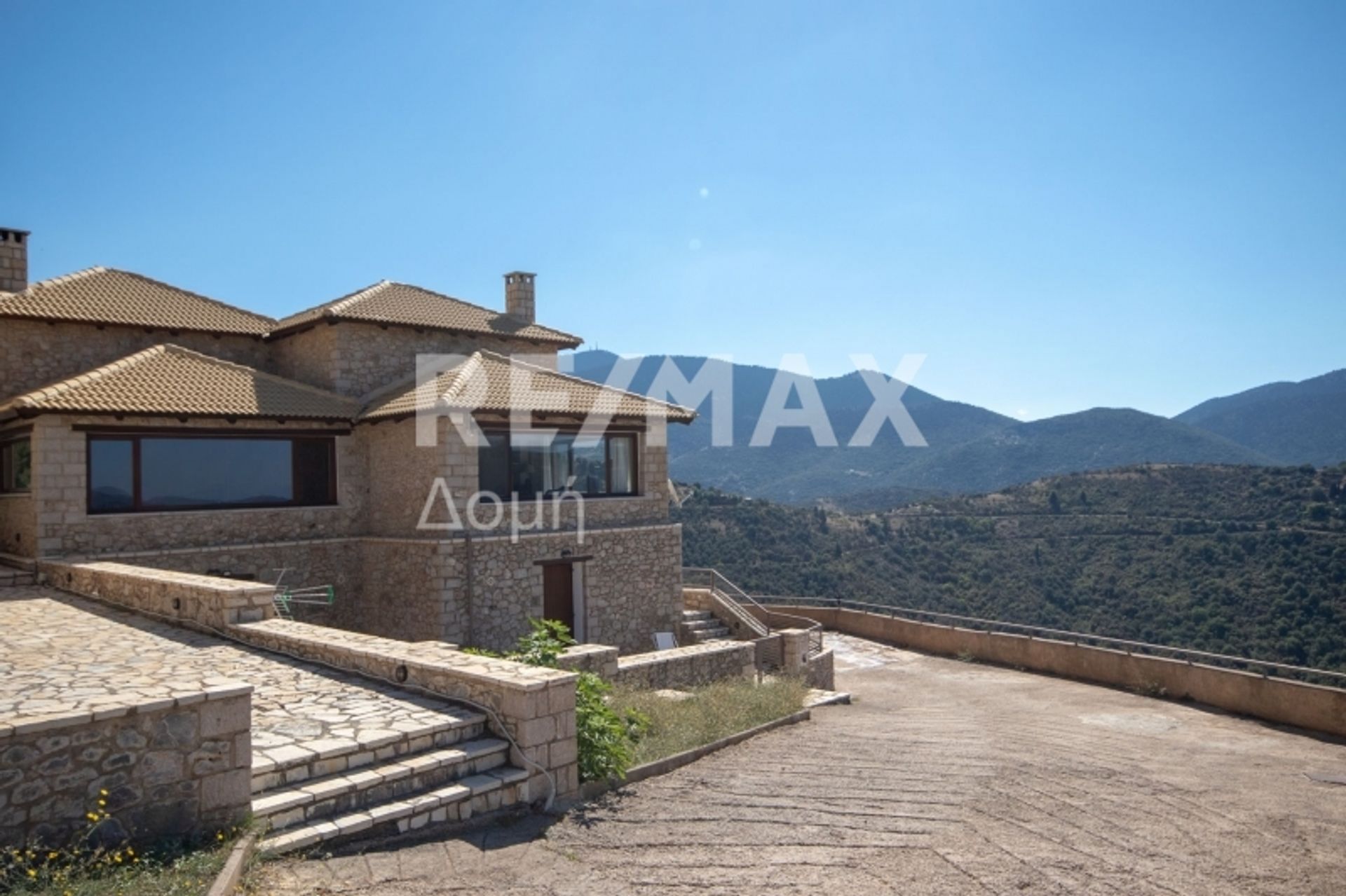 Huis in Arachova, Sterea Ellada 11240729