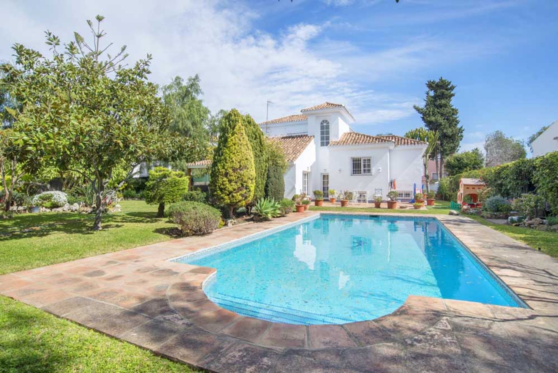 rumah dalam San Pedro de Alcantara, Andalusia 11241039