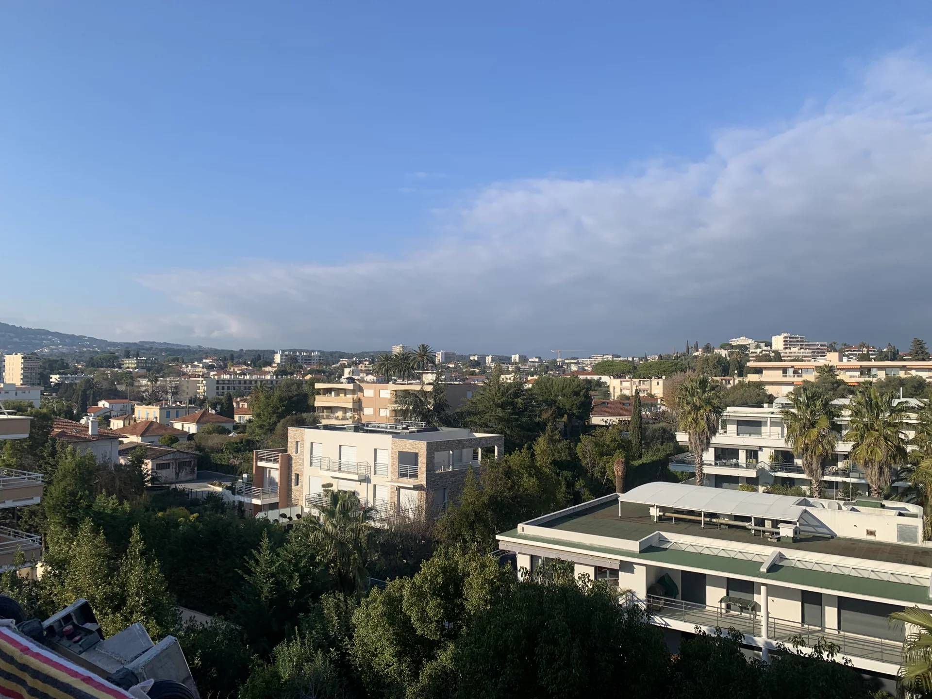 Condominium dans Antibes, Provence-Alpes-Côte d'Azur 11241912