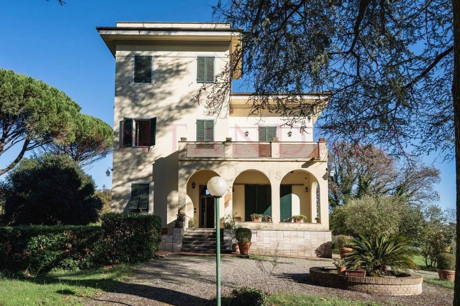 House in Lucca, Tuscany 11242097