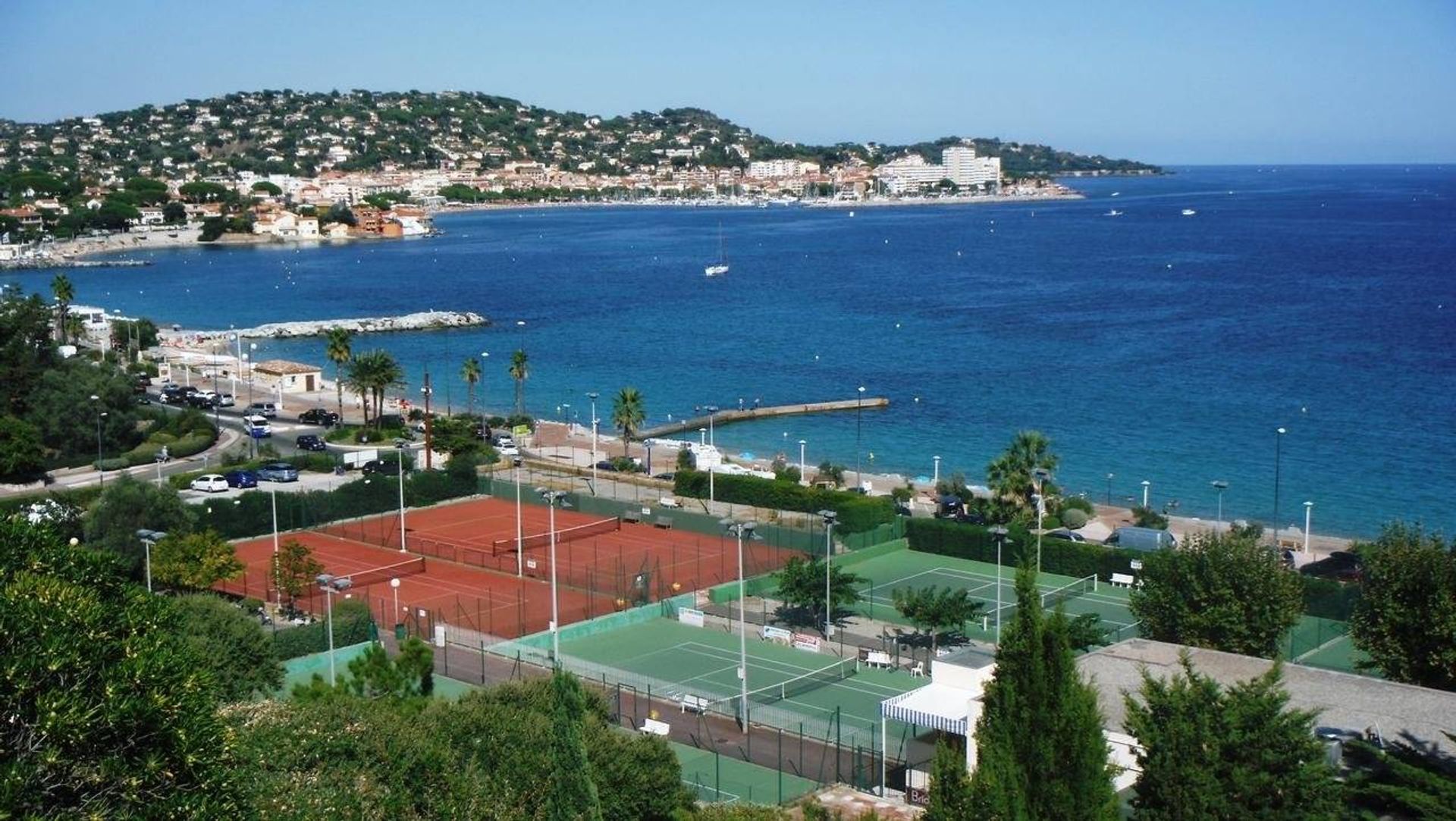 Hus i Sainte-Maxime, Provence-Alpes-Côte d'Azur 11242129