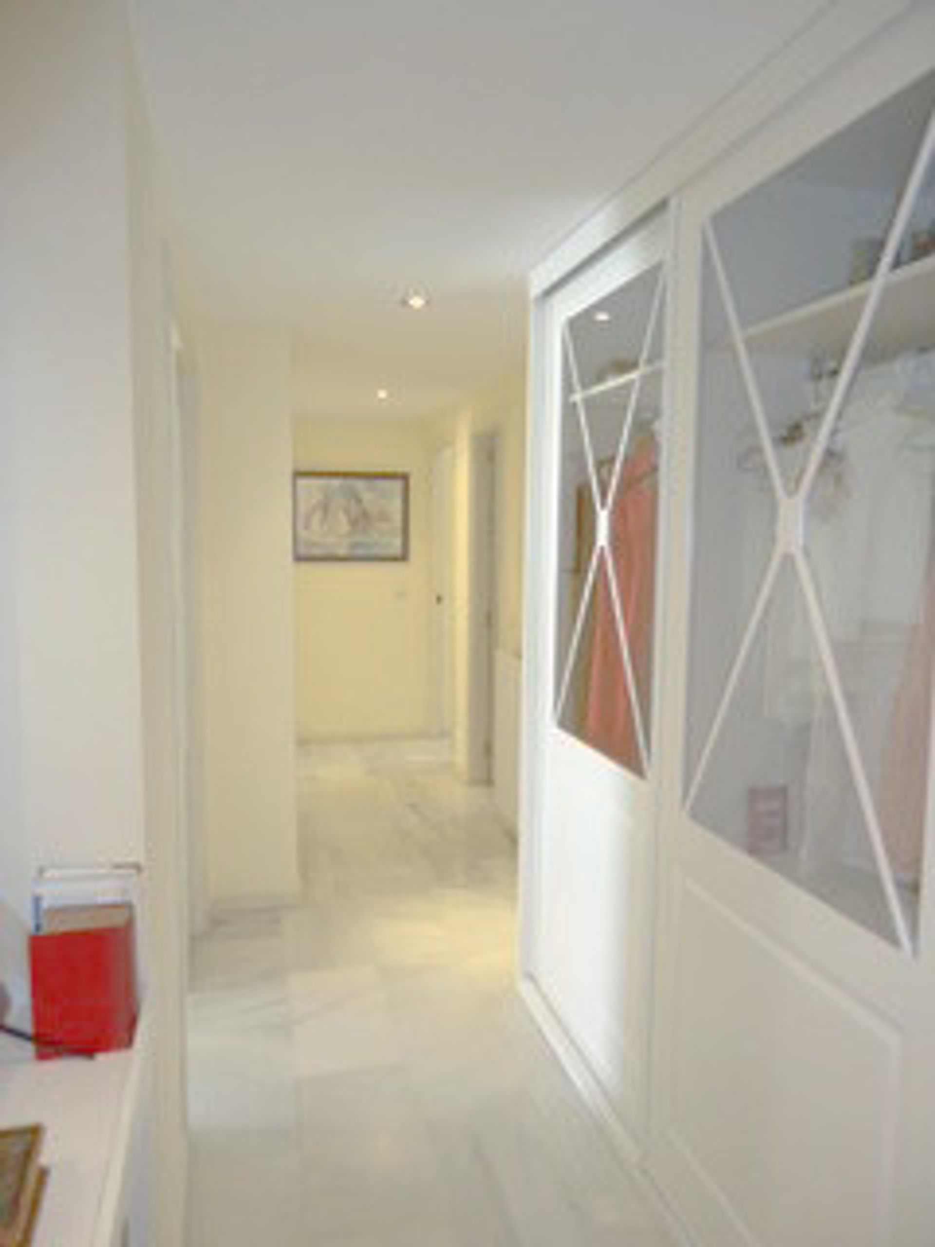 Condominium in Estepona, Andalucía 11243452