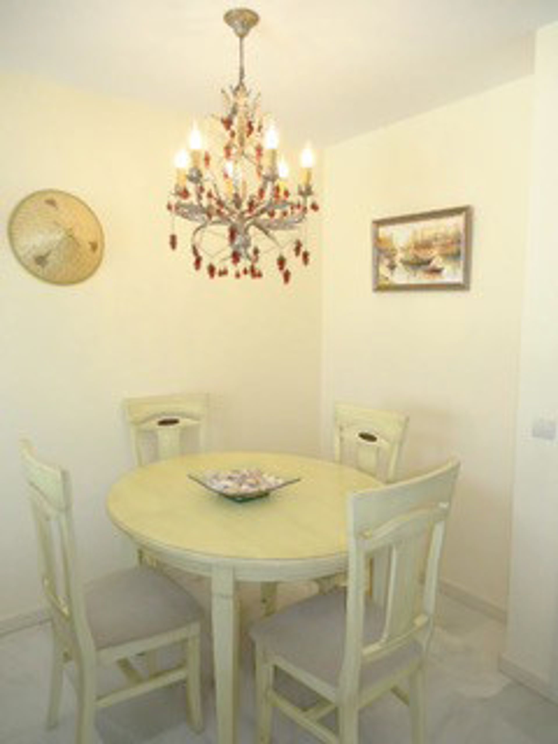 Condominium in Estepona, Andalucía 11243452