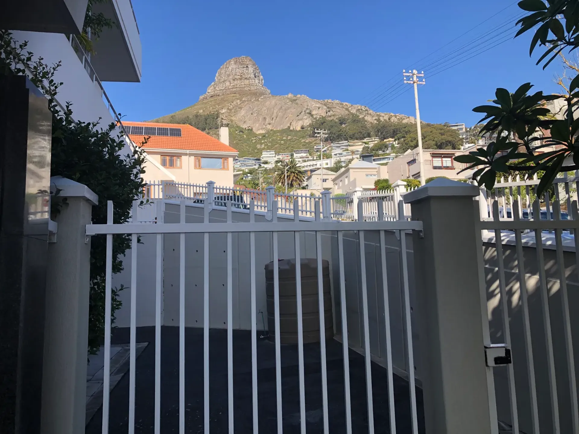 Condominium in Cape Town, 21 Fir Avenue 11245714