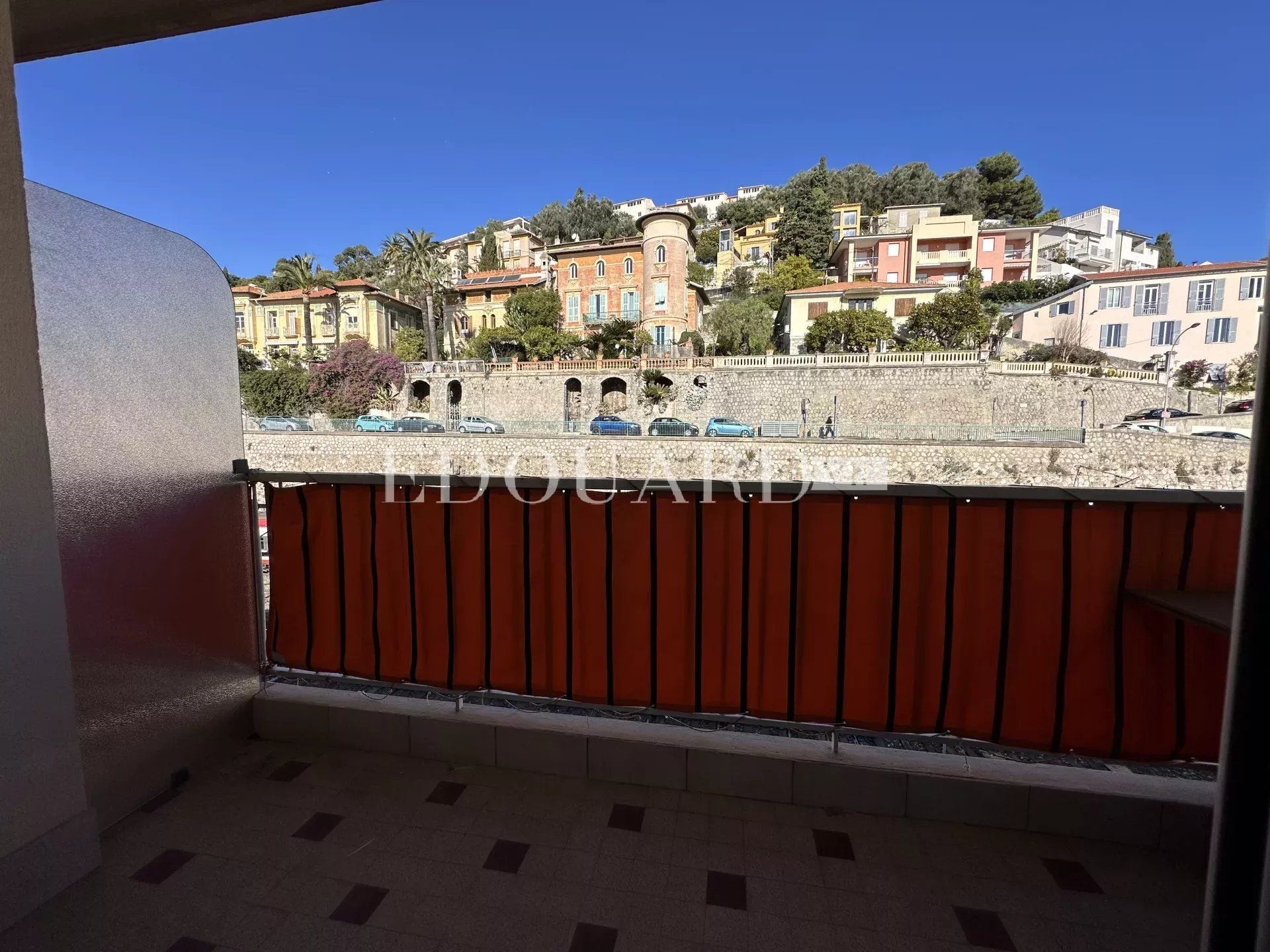 Кондоминиум в Menton, Alpes-Maritimes 11245854