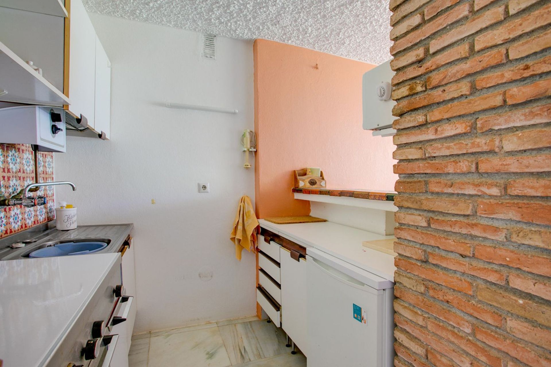 Condominium in Estepona, Andalusië 11246726