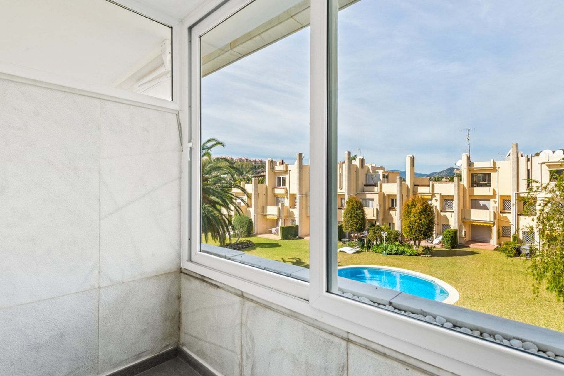 Condominium dans San Pedro de Alcántara, Andalousie 11246933