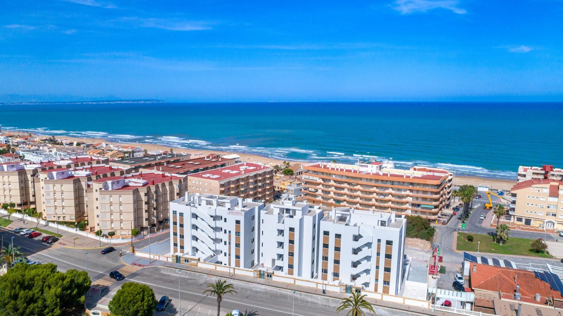 Condominium in Guardamar del Segura, Valencia 11247856