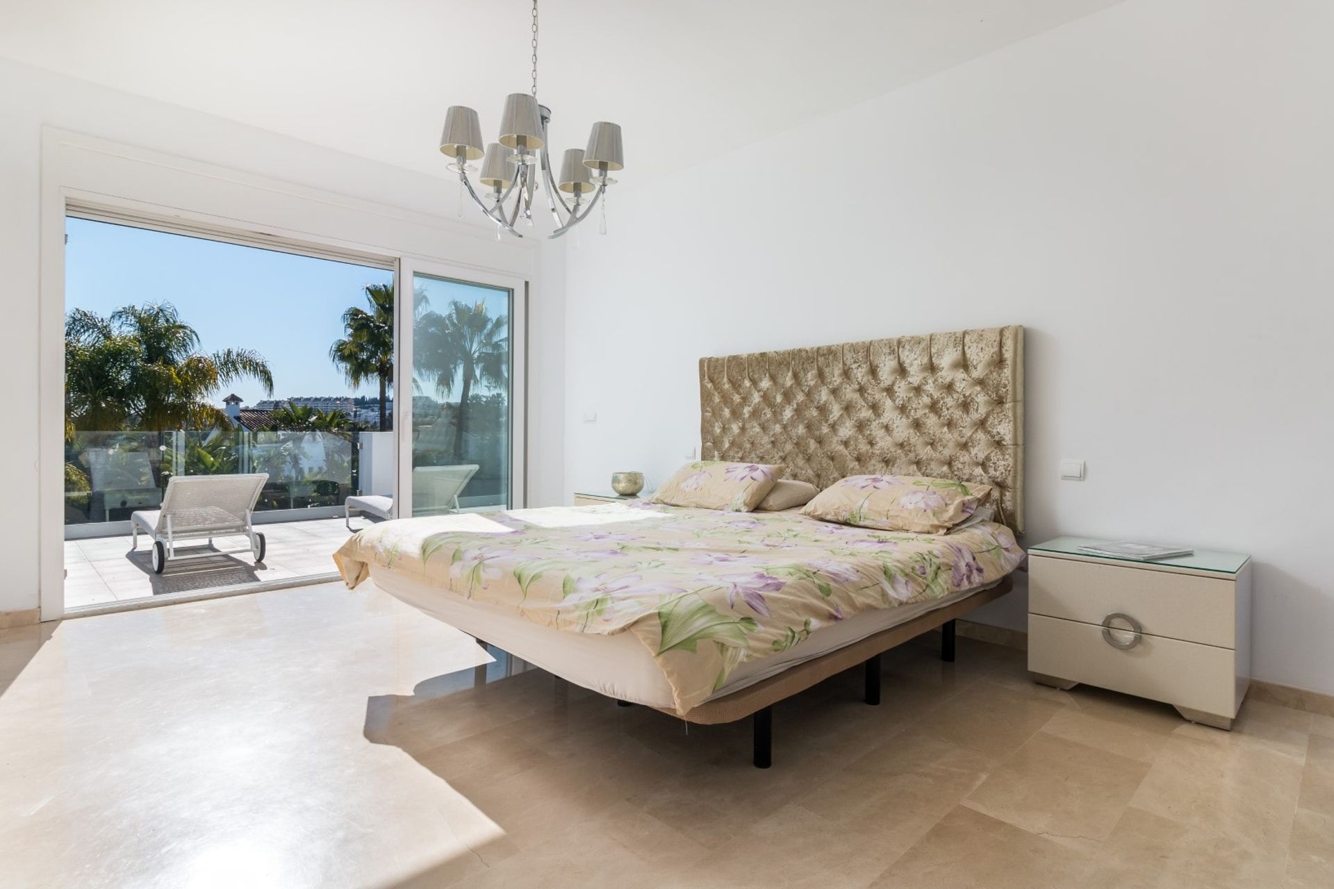 Huis in Marbella, Andalucía 11247938