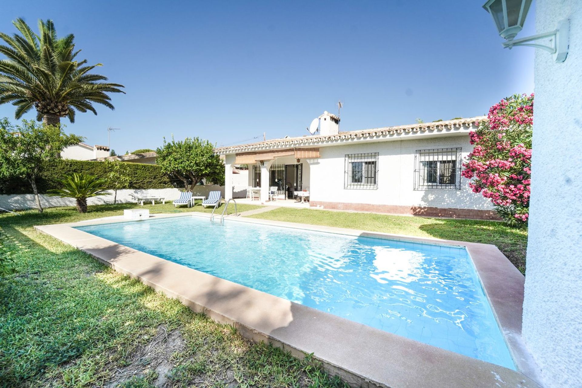 House in Arroyo de la Miel, Andalusia 11247984