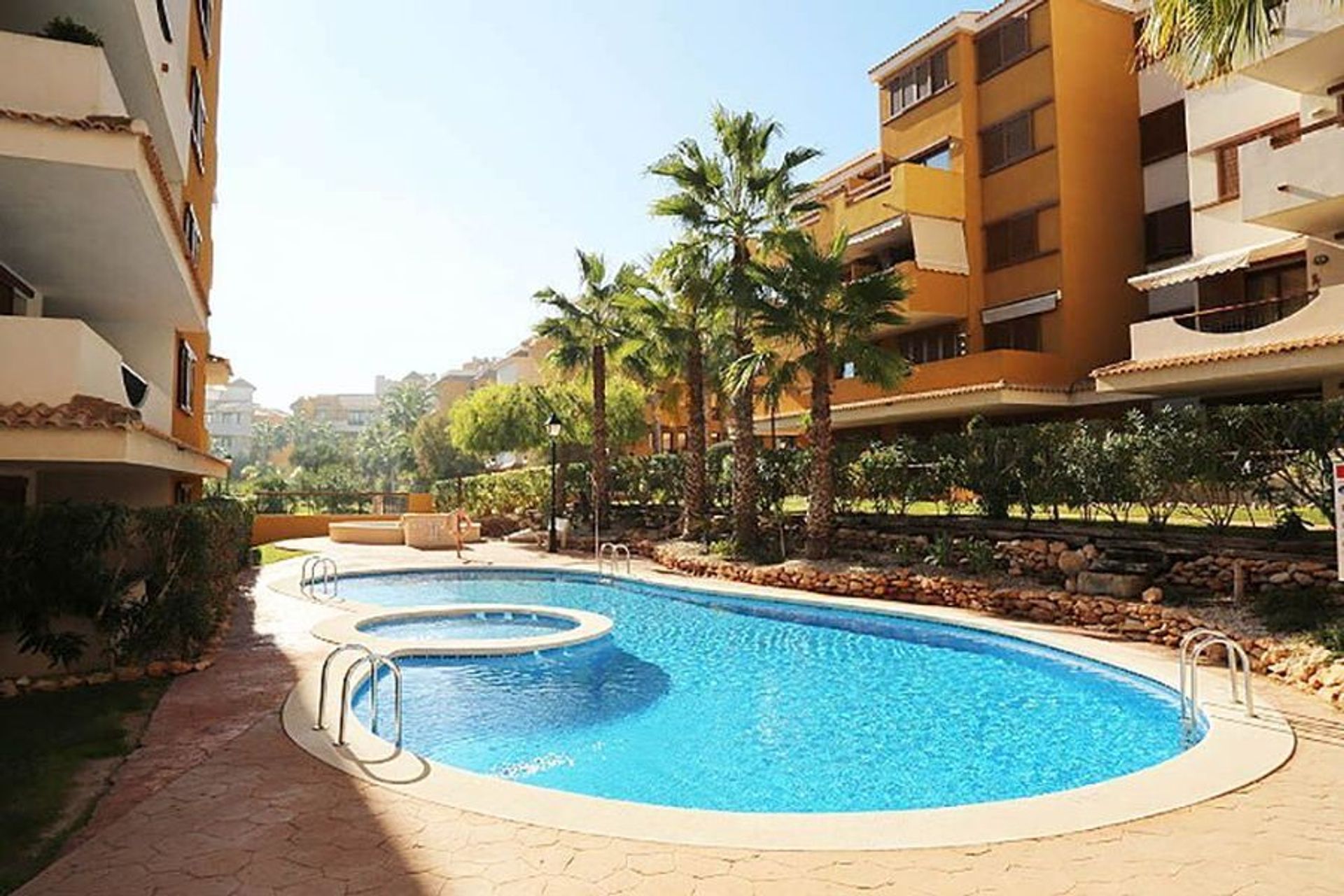 Condominium in Campoamor, Valencia 11248657