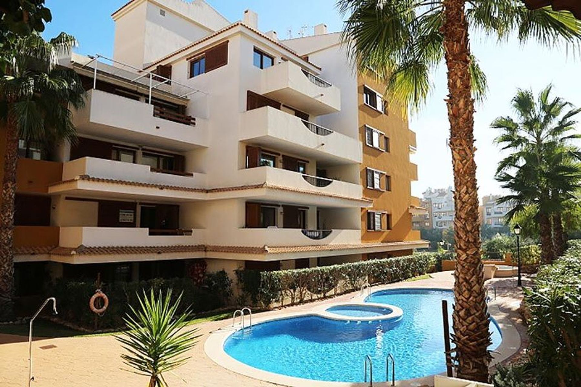 Condominium in Campoamor, Valencia 11248657