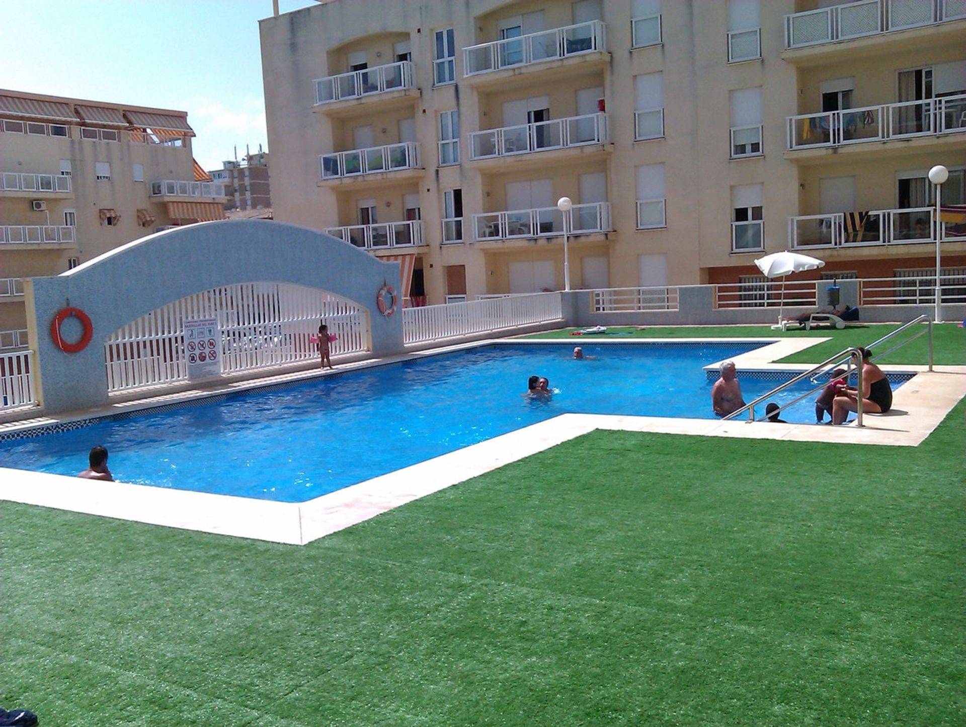 Condominium dans San Luis de Sabinillas, Andalousie 11249101