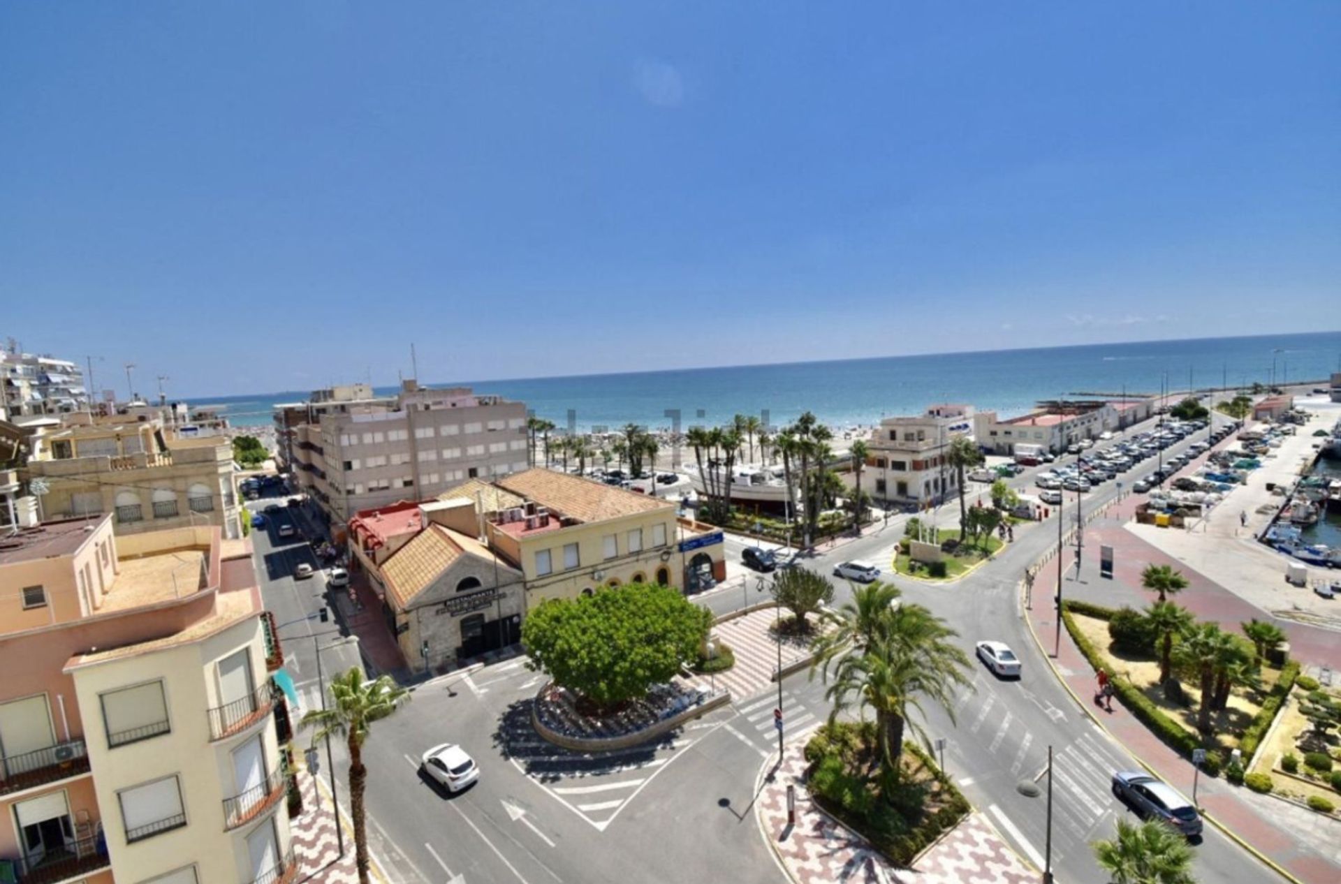 Квартира в Santa Pola, Comunidad Valenciana 11250347