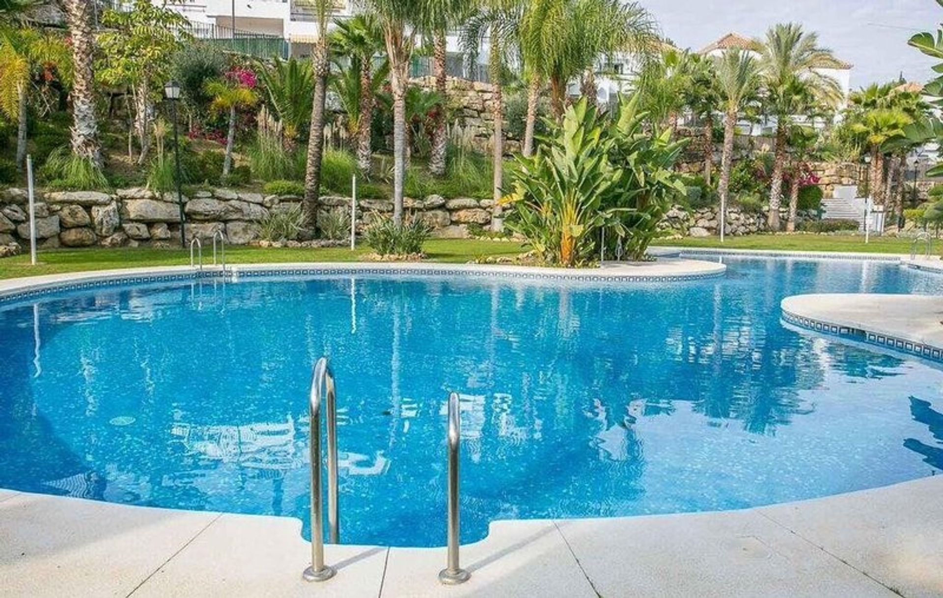 Haus im Marbella, Andalucía 11251659