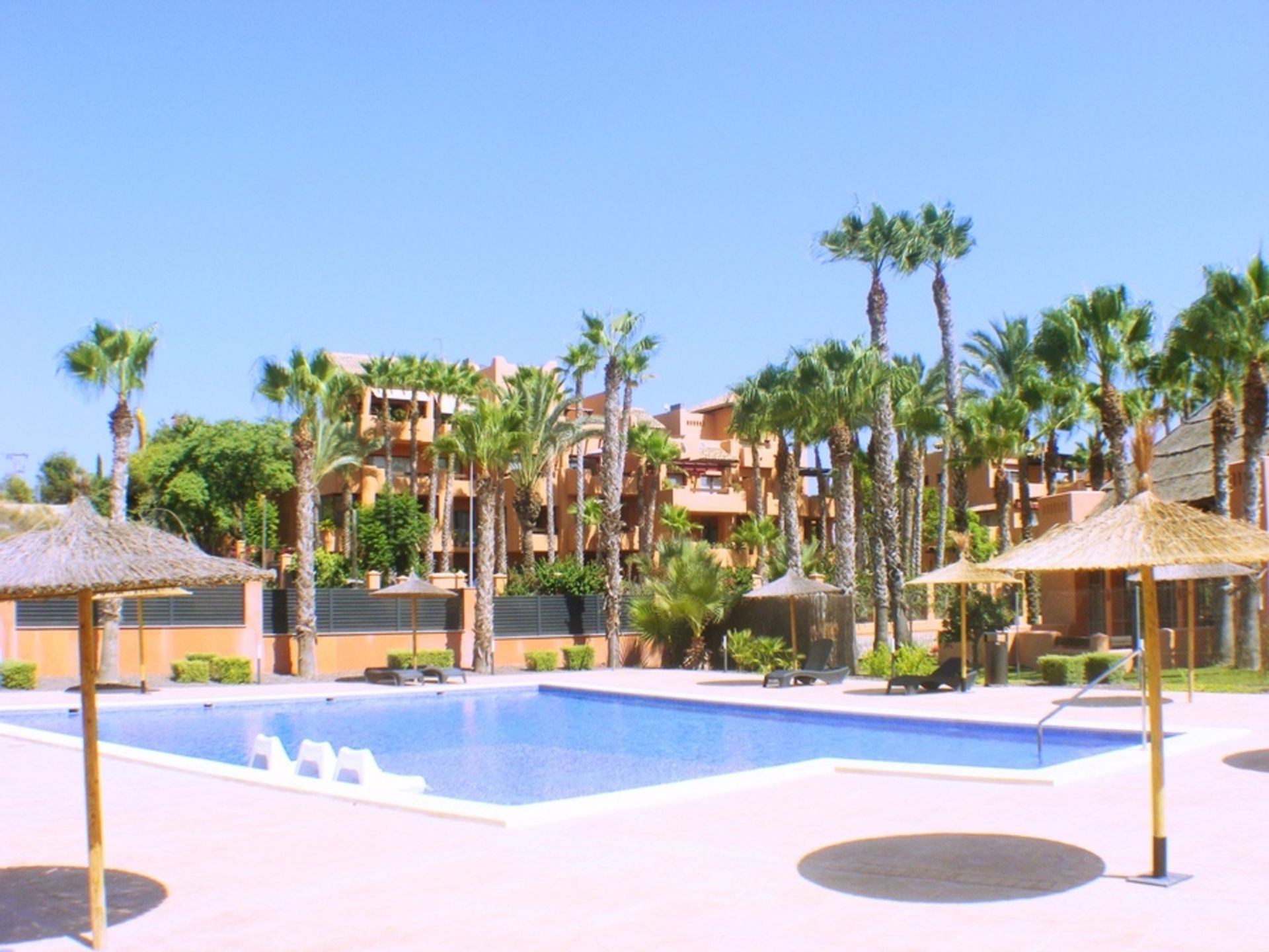 Condominium in Orihuela, Comunidad Valenciana 11252270