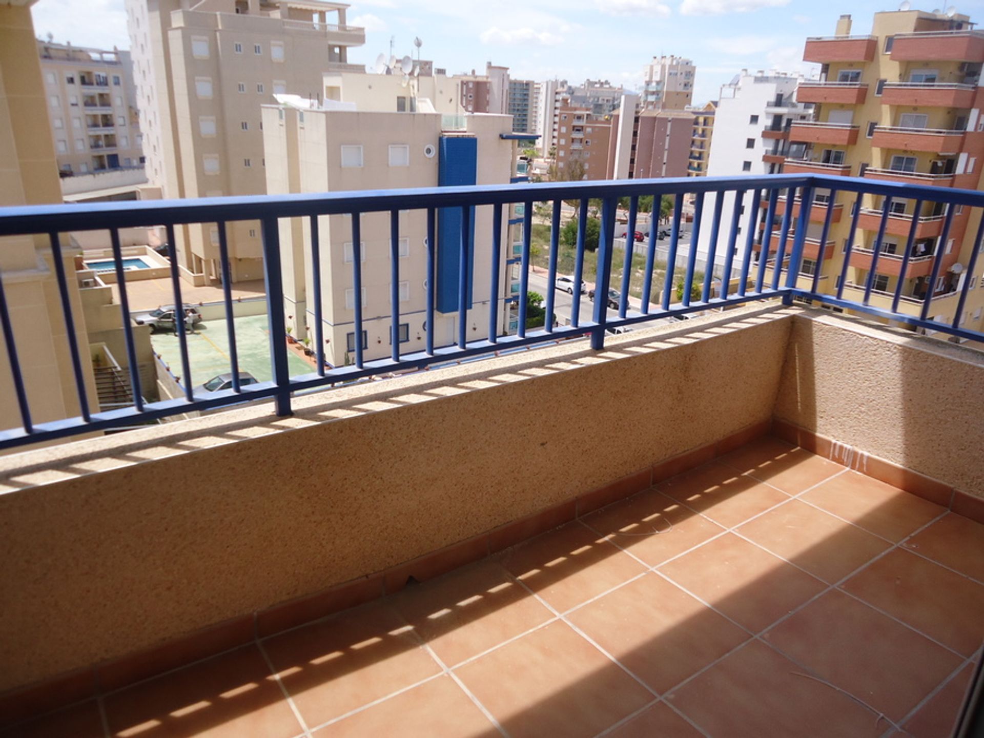 Condominium in Guardamar del Segura, Comunidad Valenciana 11252442